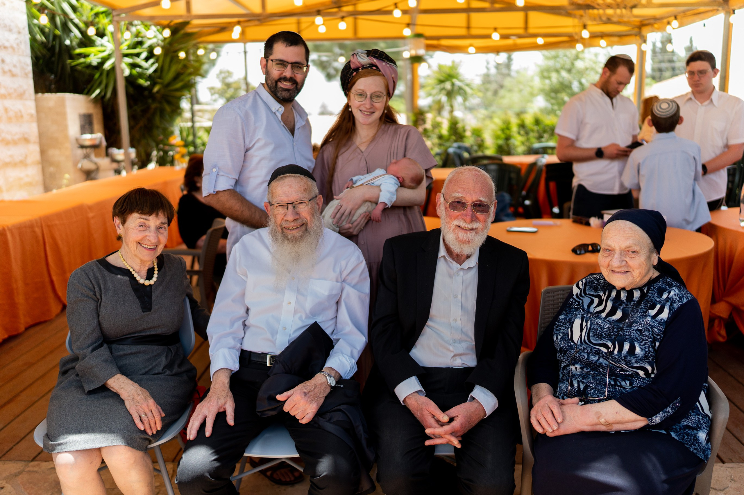 משפחת ברנד. יוסף מזרחי צילום חתונה, ברית וזוגיות. צלם מקצועי שאוהב להוציא אתכם הכי יפים ברגעים הכי מרגשים