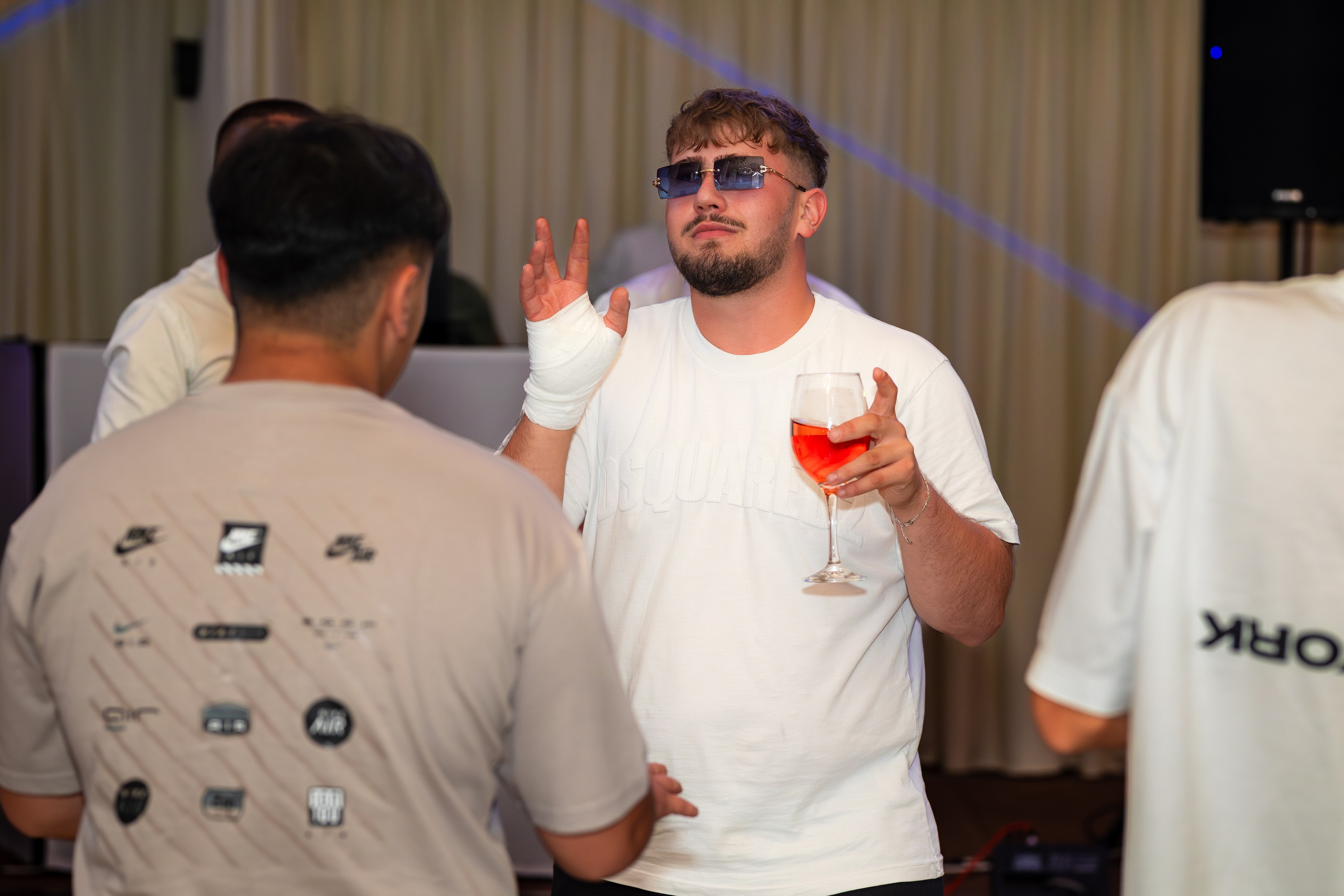 Majorat Denis. Ionut Brehuescu — Fotograf