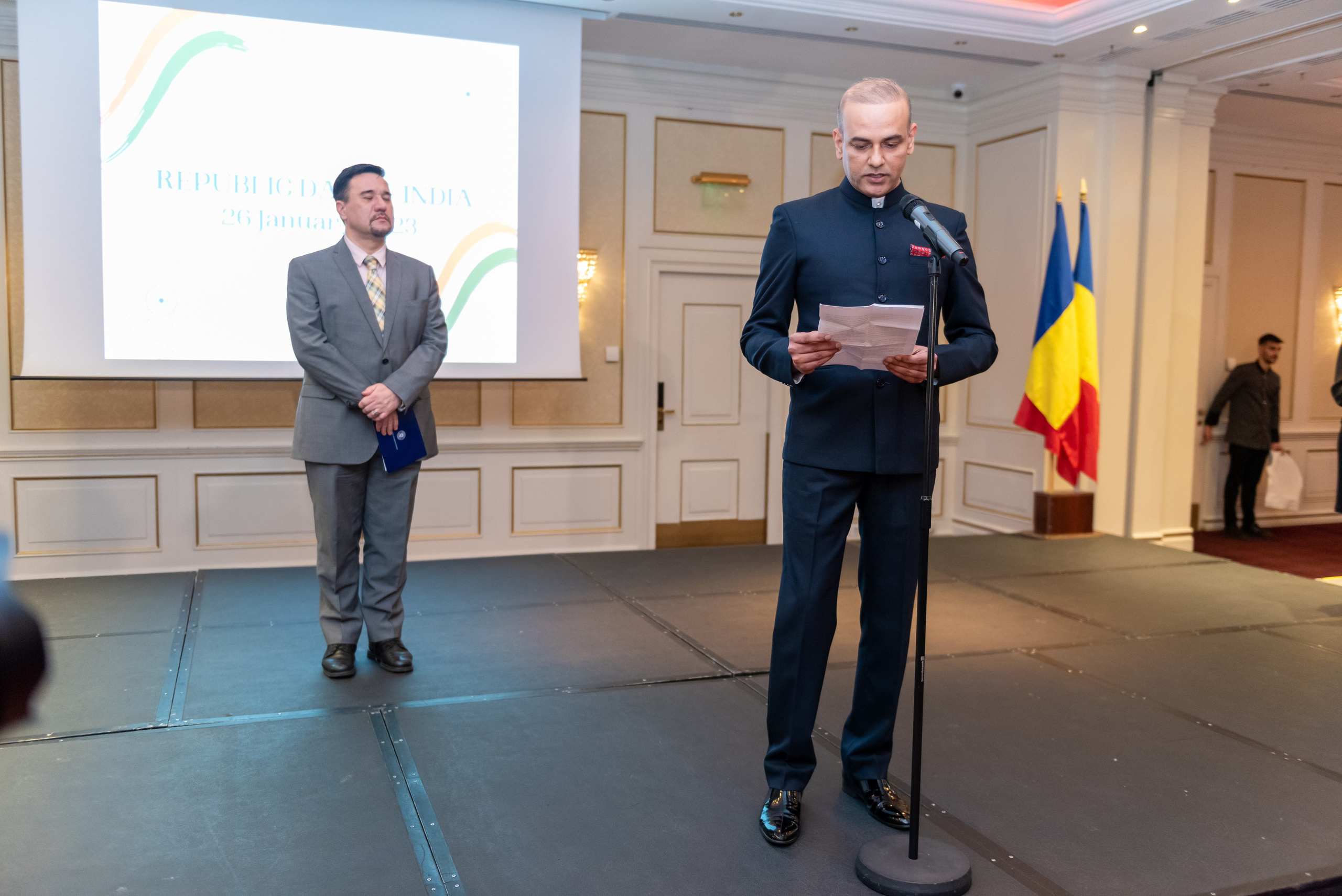 Fotograf corporate, sedinta foto business, pret fotograf corporate, Servicii Profesionale pentru Evenimente de Business, Portrete business, fotografii pentru evenimente organizate de companii, fotografie de produs, Poze business bucuresti, Fotografii profesionale bucuresti,Fotografii portret profesionale