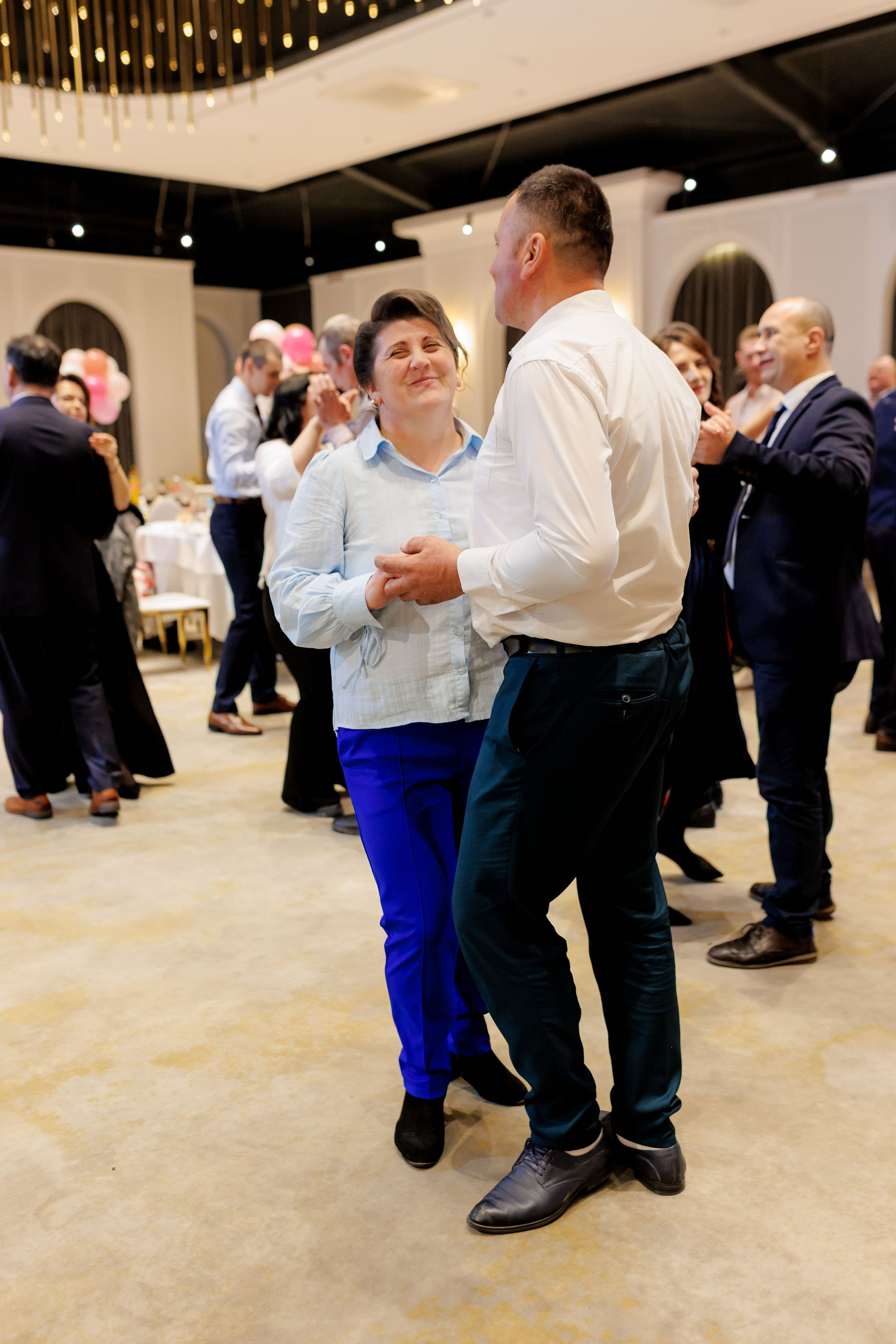 Povestea voastră, regizată de noi |Cristi Turculet Videograf Nuntă Suceava | wedding highlight. Servicii foto-video profesionale, pentru momente de neuitat