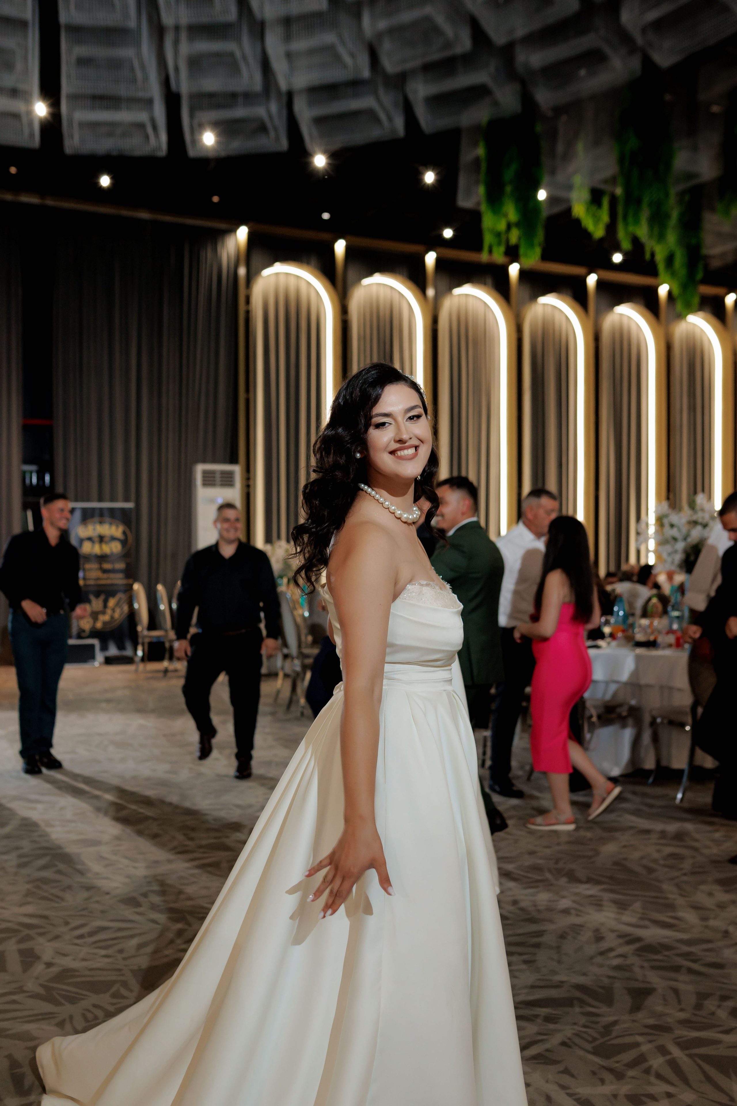 Nunta Nicoleta & Răzvan | Fotografie & Videografie Profesională. Servicii foto-video profesionale, pentru momente de neuitat