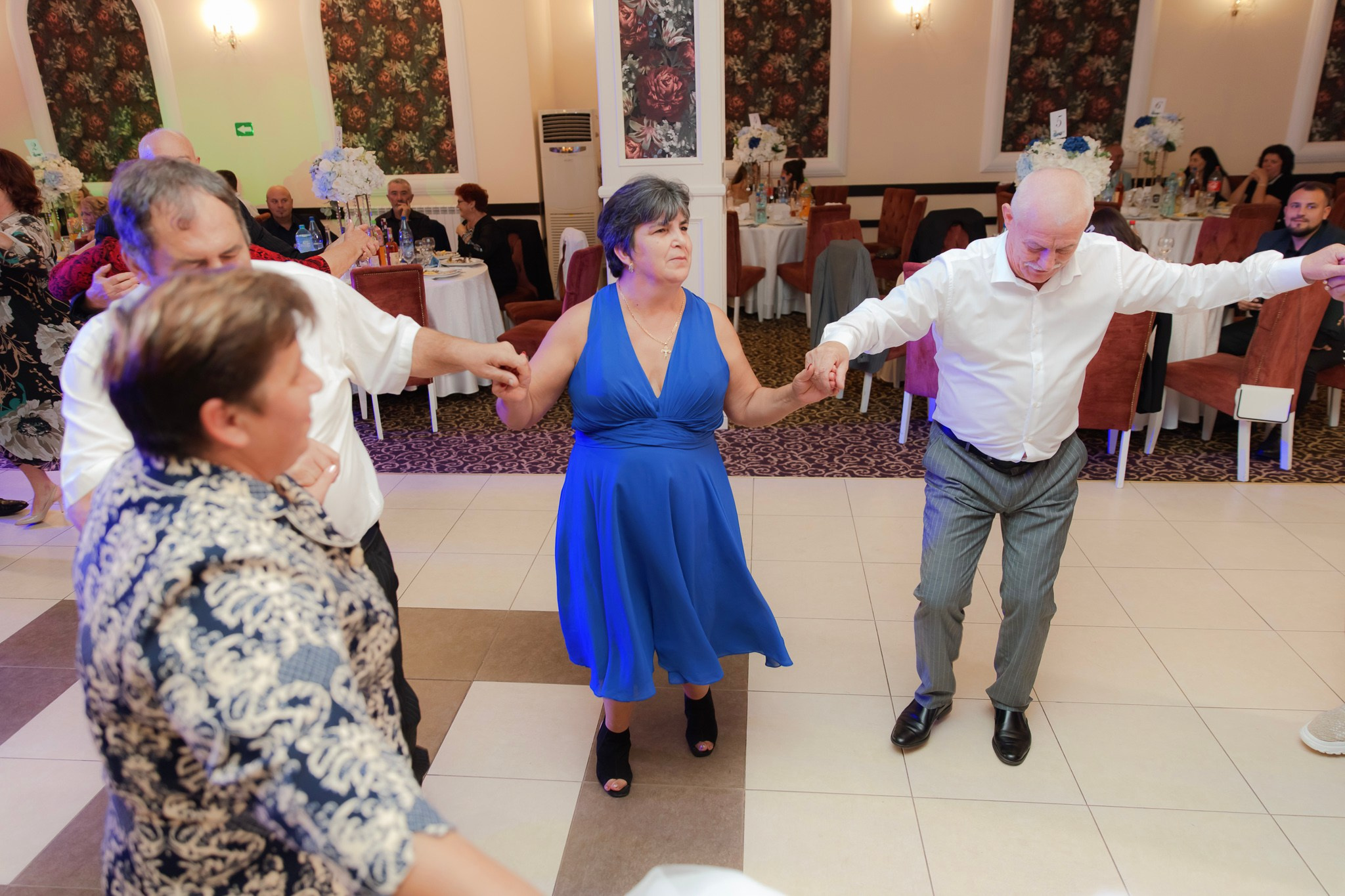 Mihai & Oana. Servicii foto-video profesionale, pentru momente de neuitat