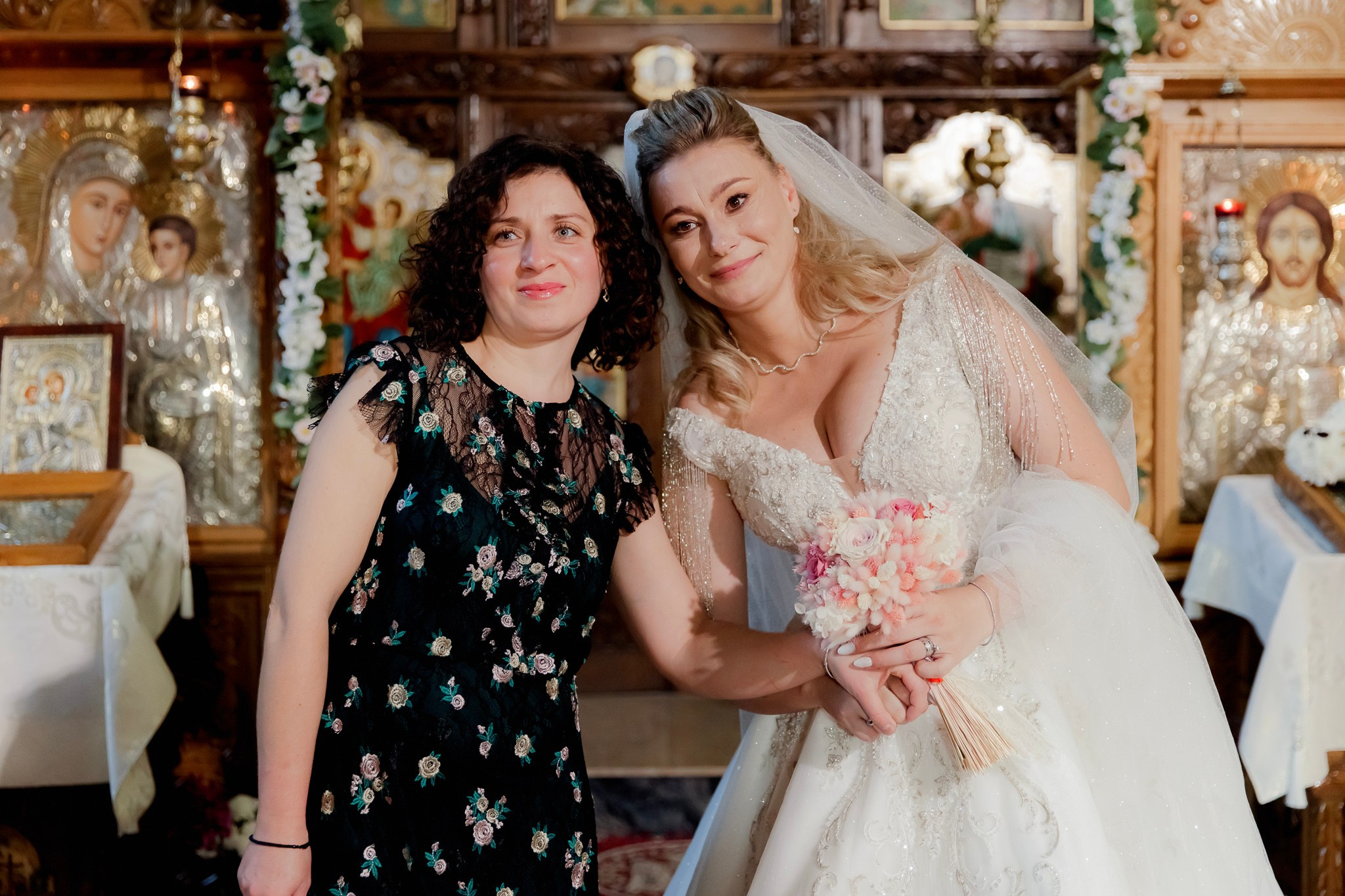 Mihai & Oana. Servicii foto-video profesionale, pentru momente de neuitat