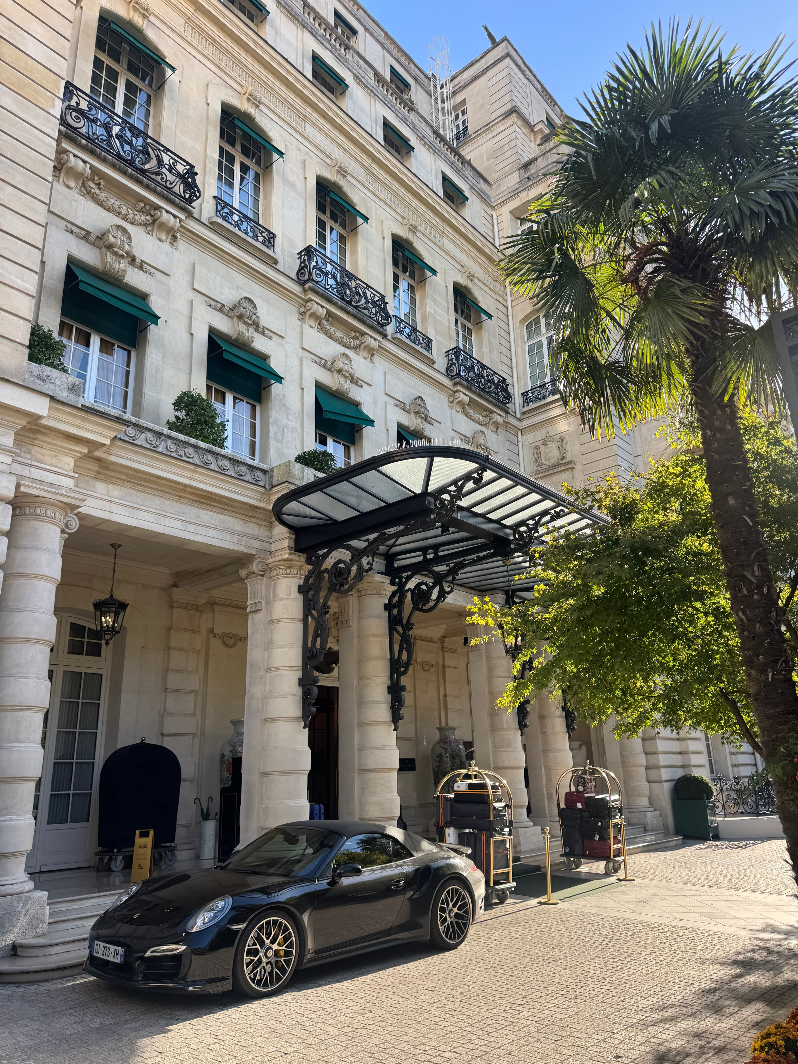 Mariage Shangri-La Paris | Photographe de mariage de luxe à Paris. Photographe de mariage à Paris