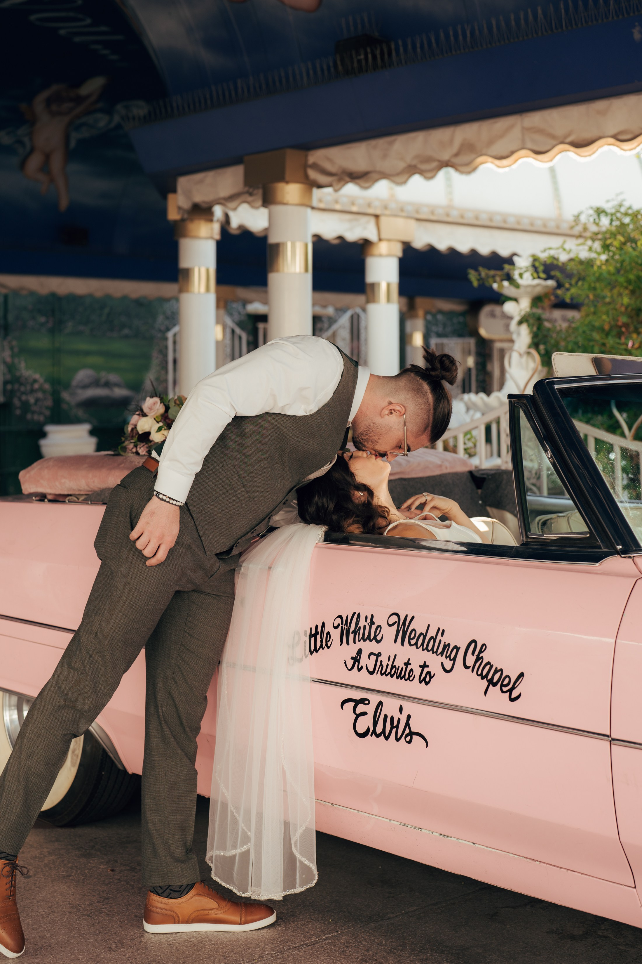 Evan&Jessica. Wedding & elopement photographer Viktoriya Kravtsov. Las Vegas