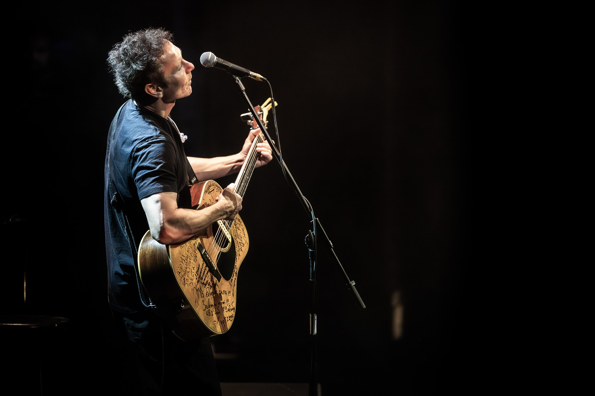 SLAVA VAKARCHUK / LOS ANGELES / 2025. Reportage concert portrait photography in the San Francisco Bay Area