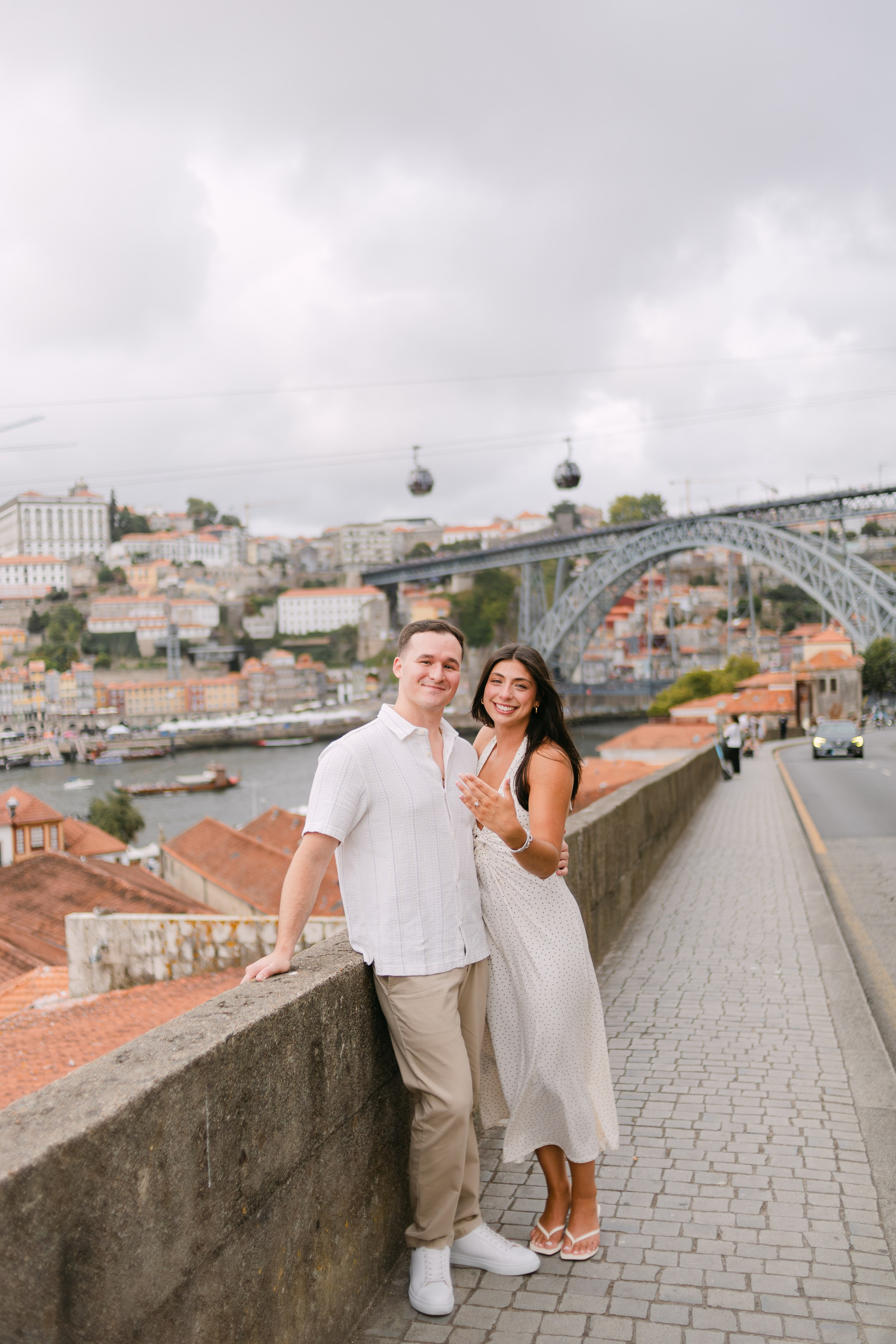 Wedding Proposal in Porto. Fotógrafo de casamentos e destination wedding no Porto, Portugal — Davi Valente | Lisboa, Douro, Roma e Lago de Como