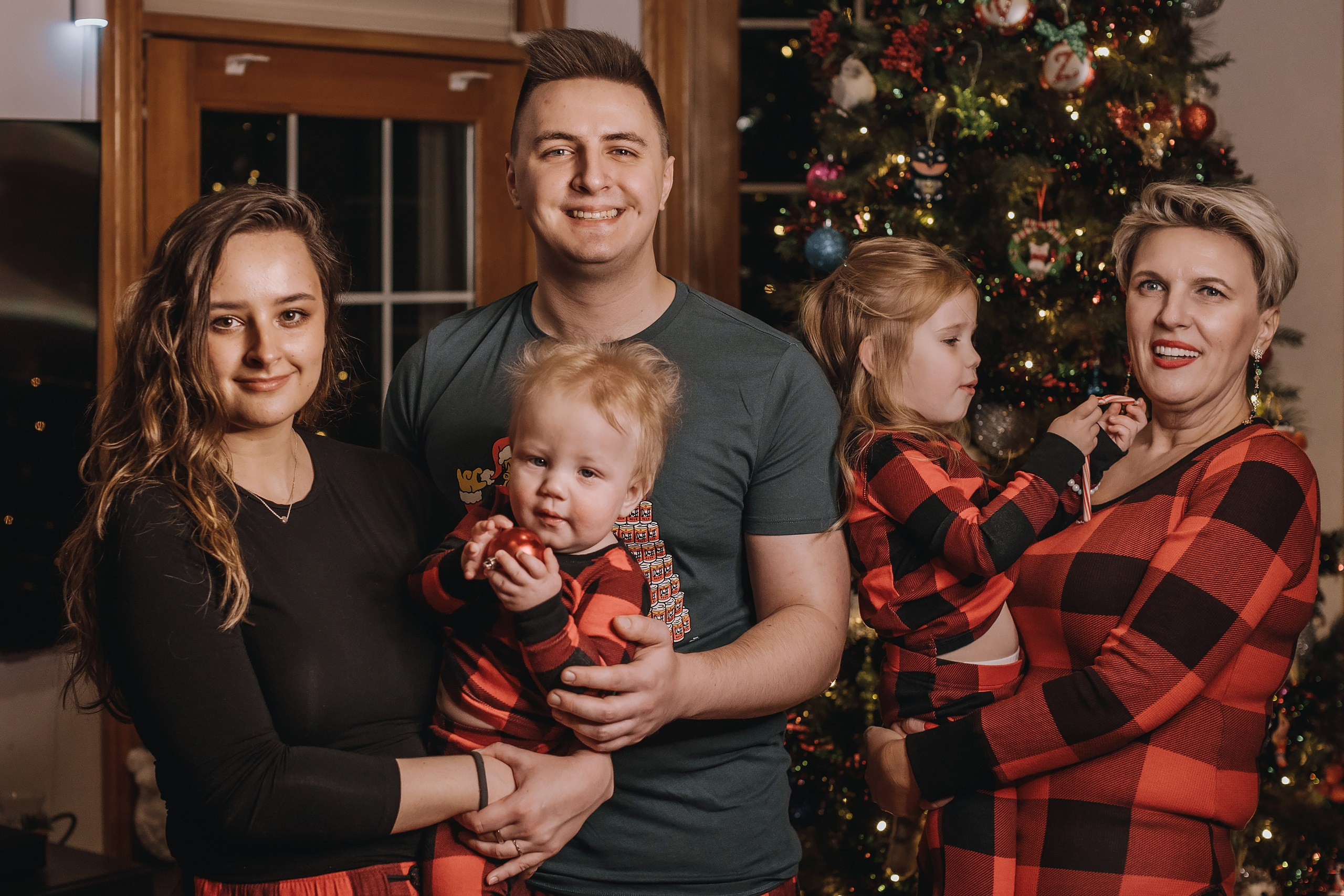 25.11.2023 Christmas Photoshoot 2. Wedding family event photographer in Chicago Nick Yushevich