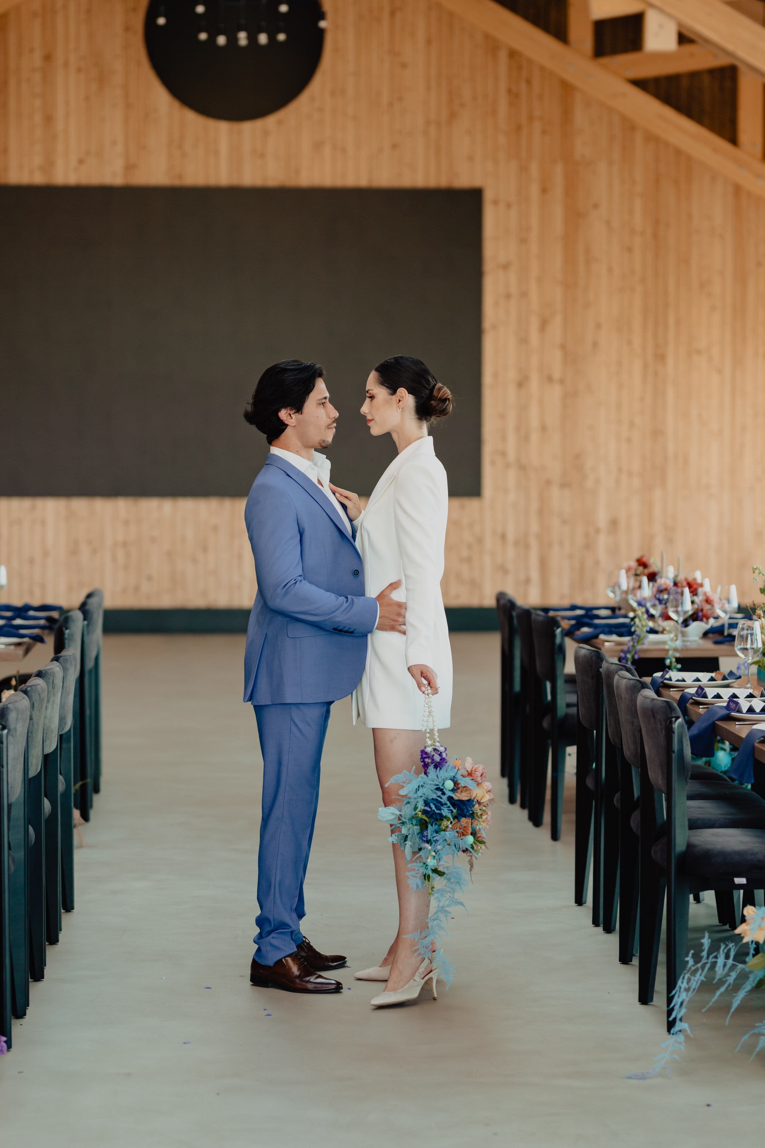 Styled shot at The Barn, Cluj. Fotograf de nunta — documenting your love story with a touch of editorial — wedding photographer