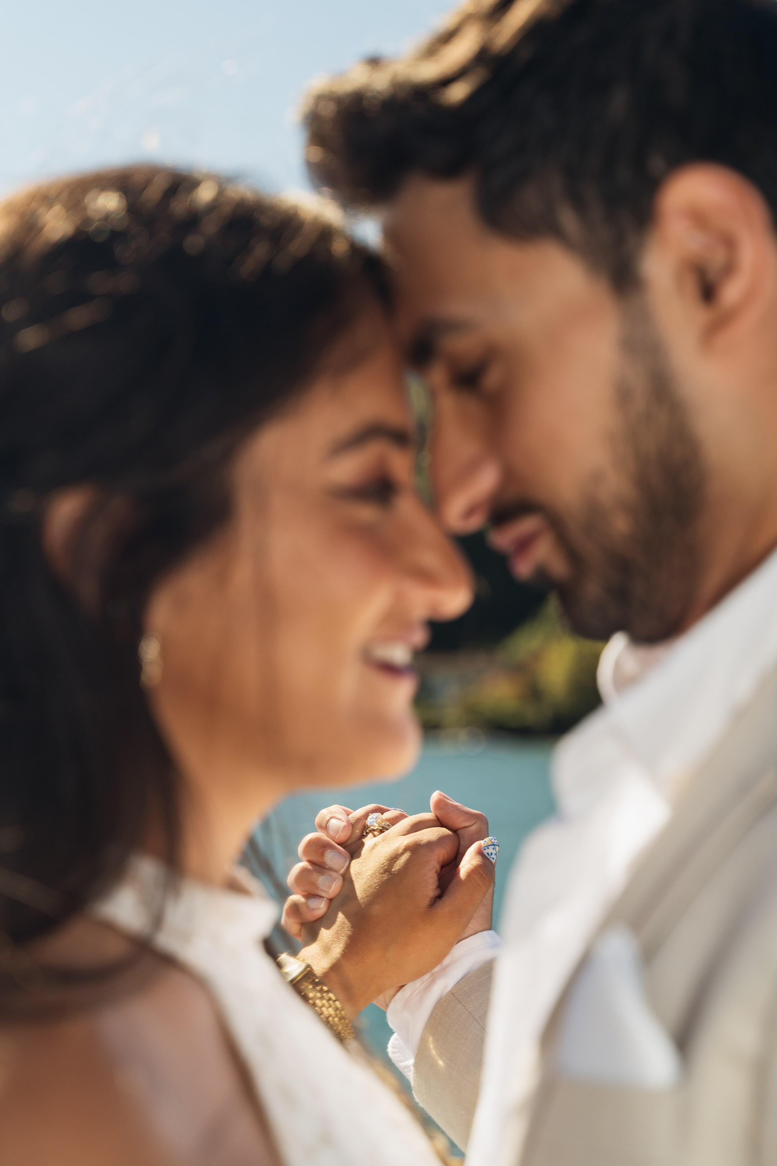 Boat Tour Anniversary in Lake Como. Proposal Photographer in Lake Como