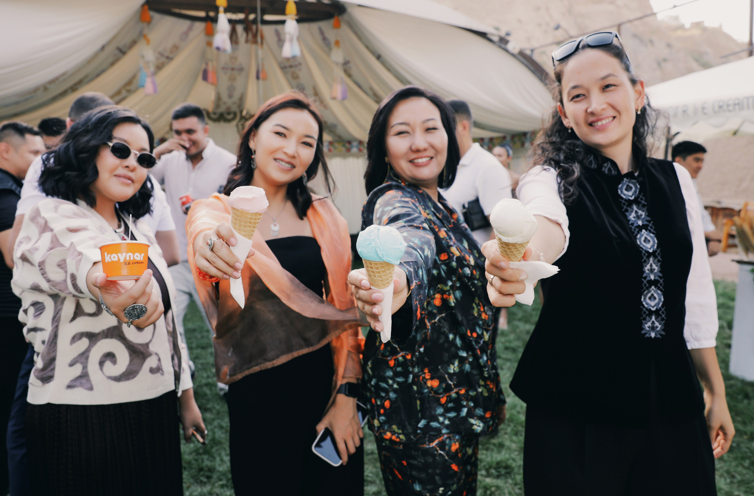 KISS. Валерия Вартанова. Фотограф