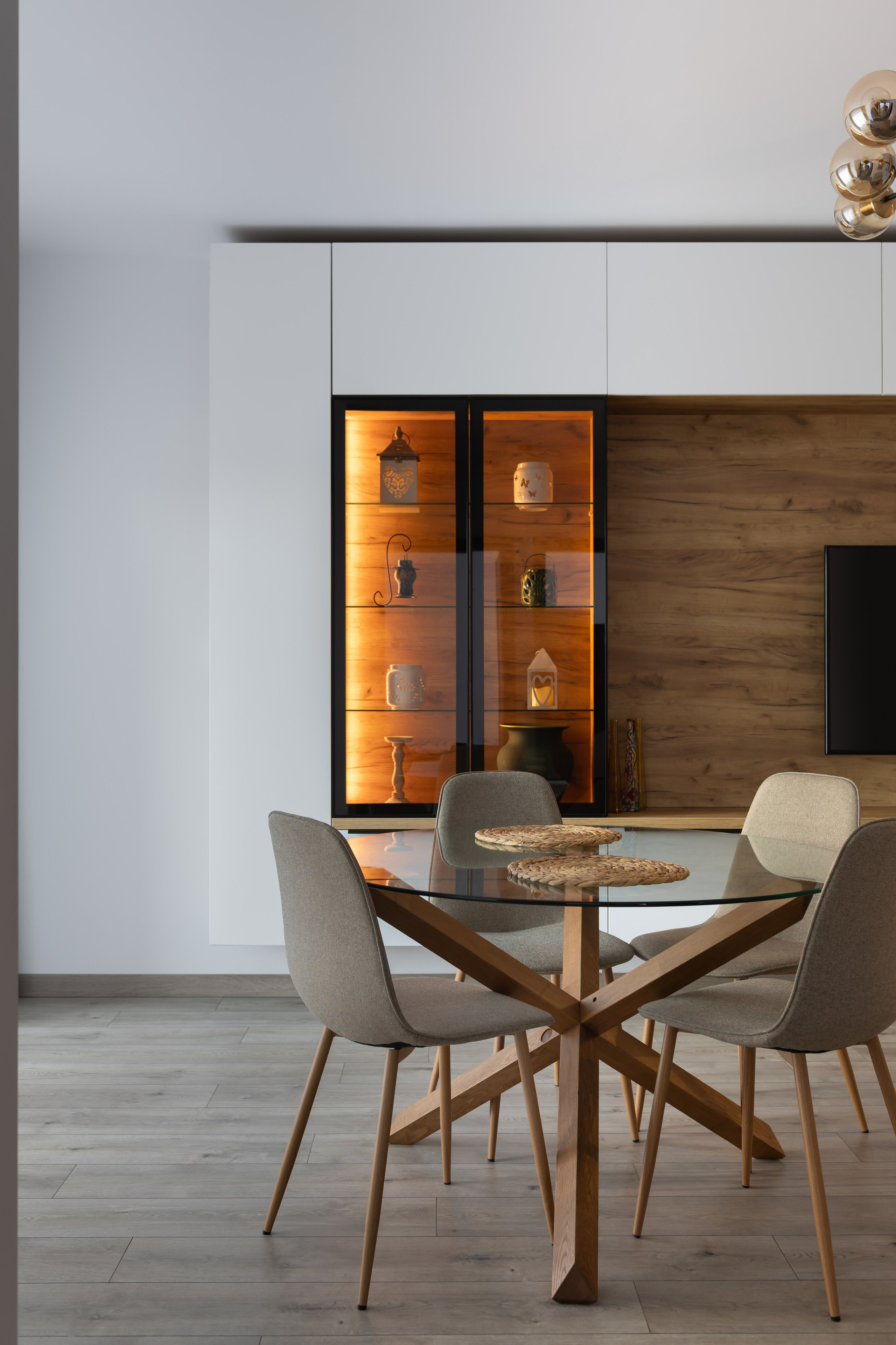 INTERIOR - REALESTATE. Samuel Ciobanu