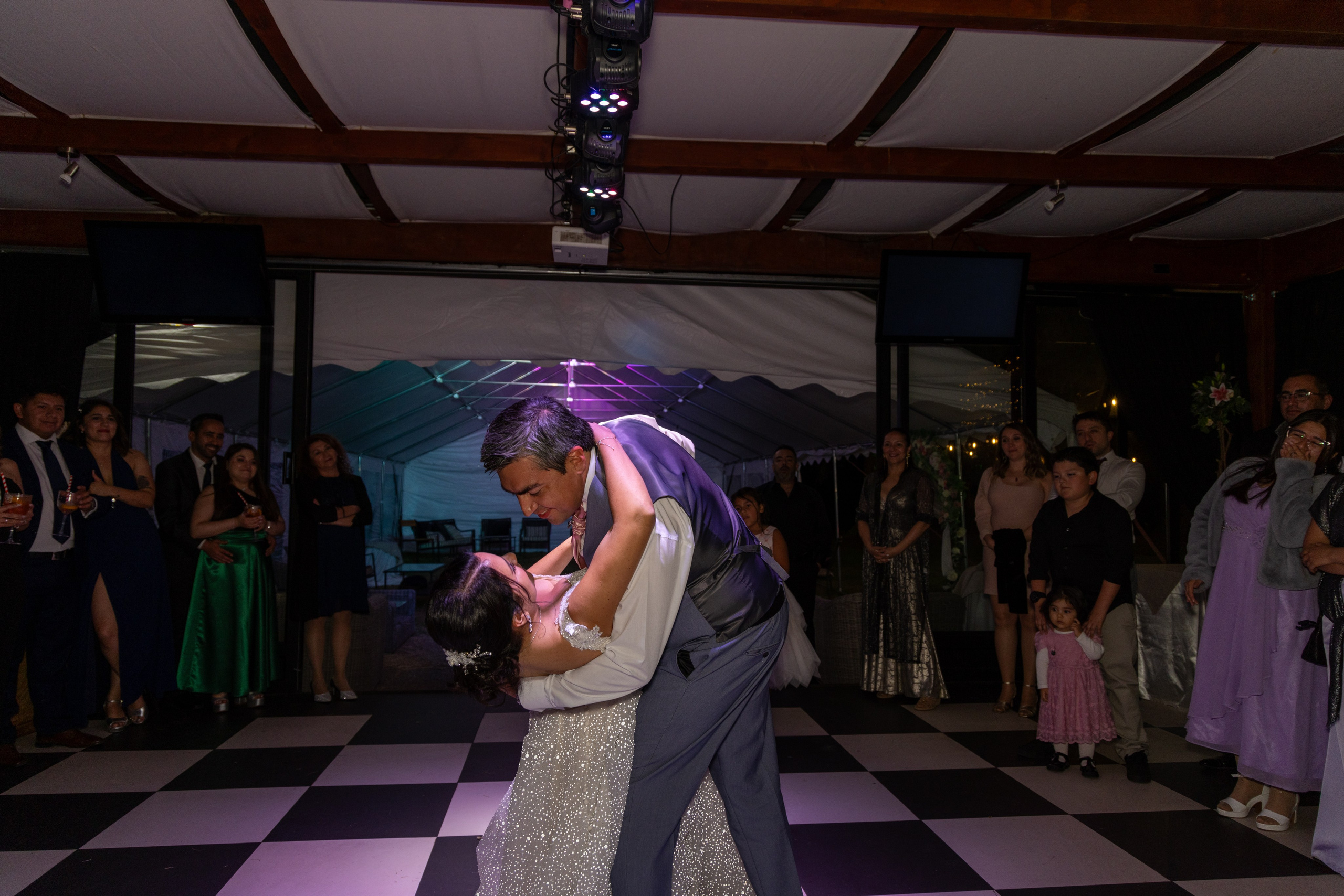 Katherin y Daniel. Dinka & Emilio - El arte de preservar lo que no se repite