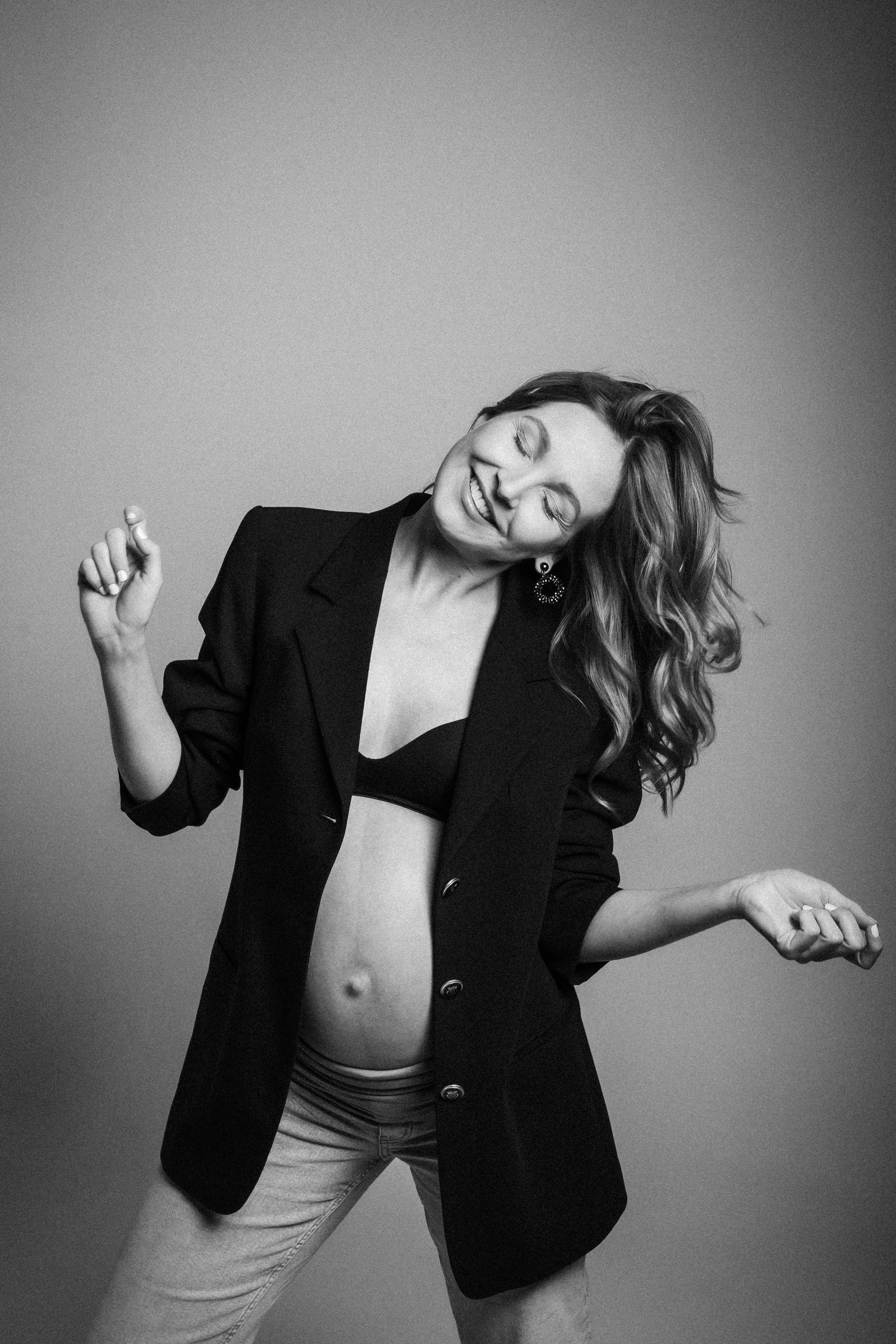 Rebekka. Portrait Photographer in Berlin Daria Doch Schwangerschaftsfotos