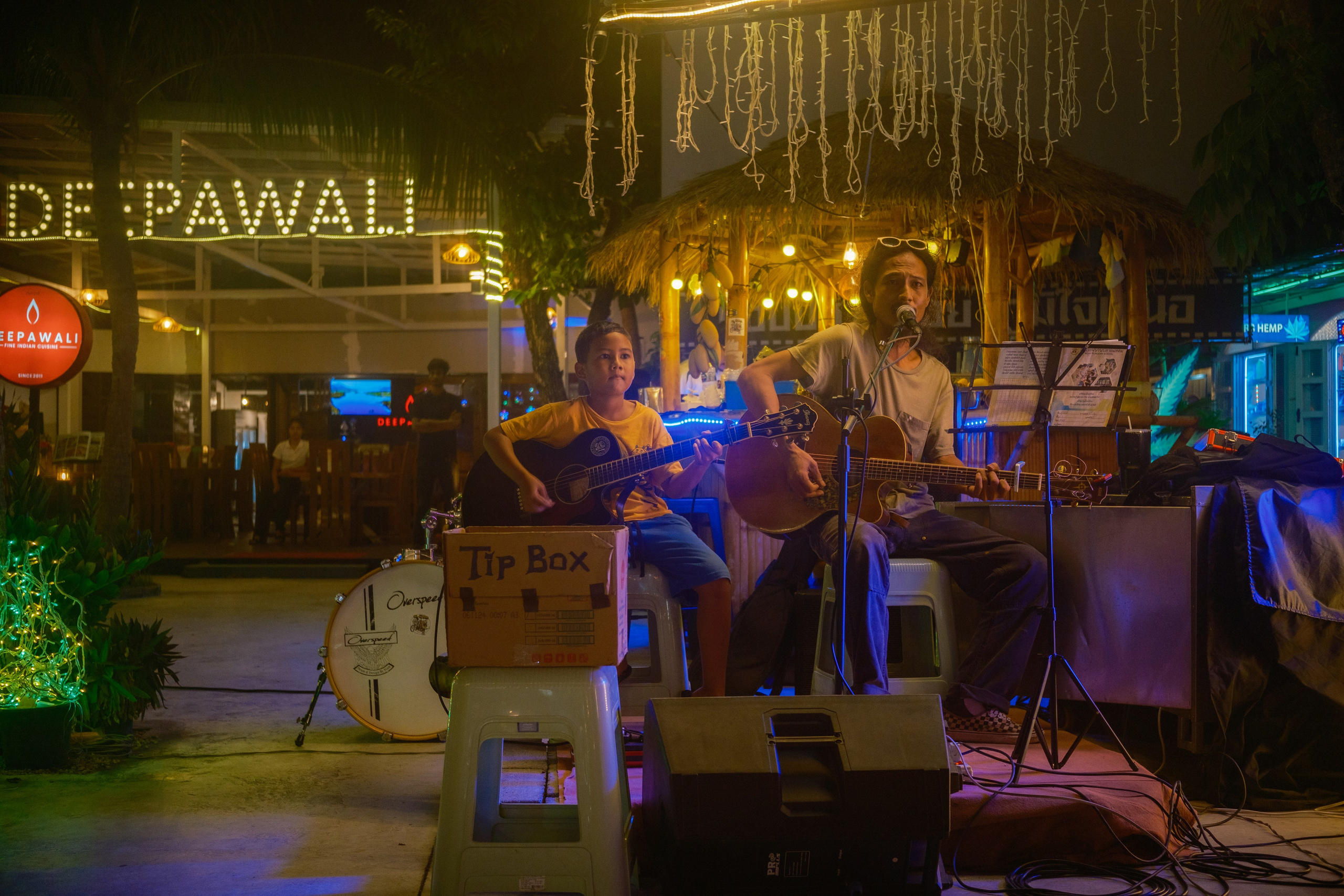 Street musicians. Graytail Photo