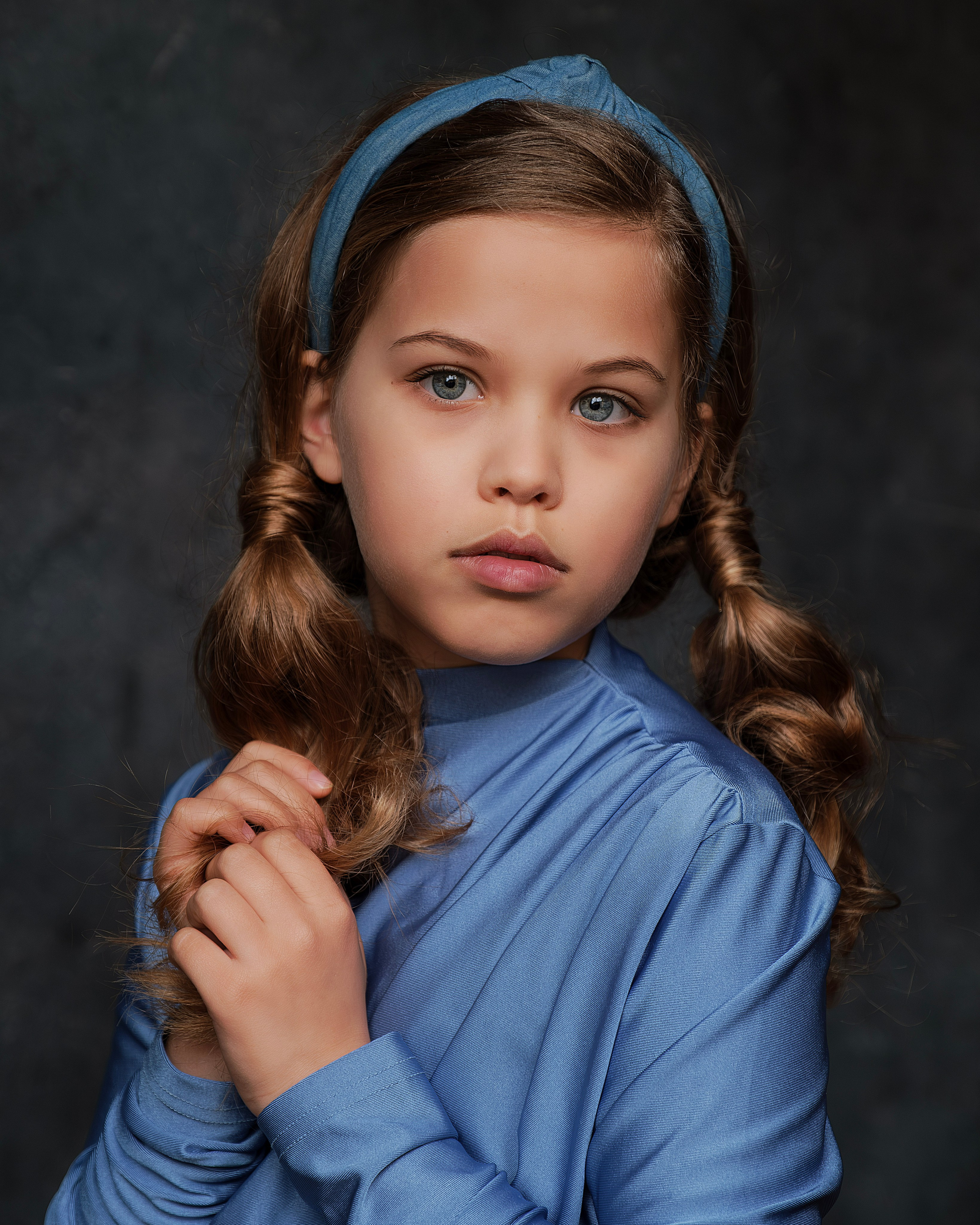 Ritratti di Bambini | Emozioni e Innocenza in Fotografia. Fotografa maternity, family e business a Pomezia e Roma – Simona Henkel