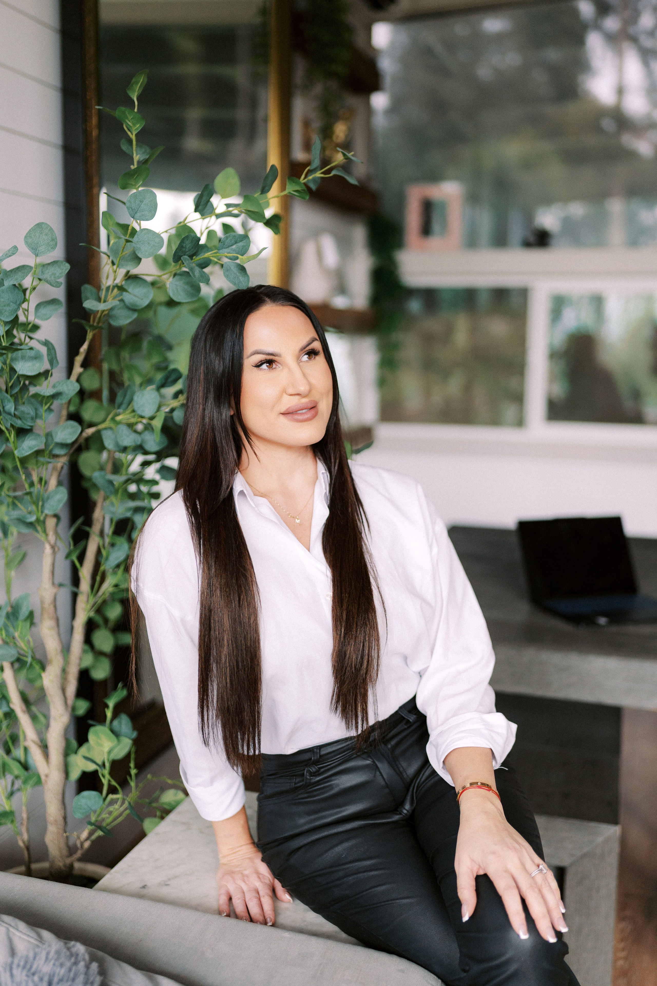 Business portrait. EVAN ARISTOV WEDDING PHOTOGRAPHY — Seattle Wedding Photographer