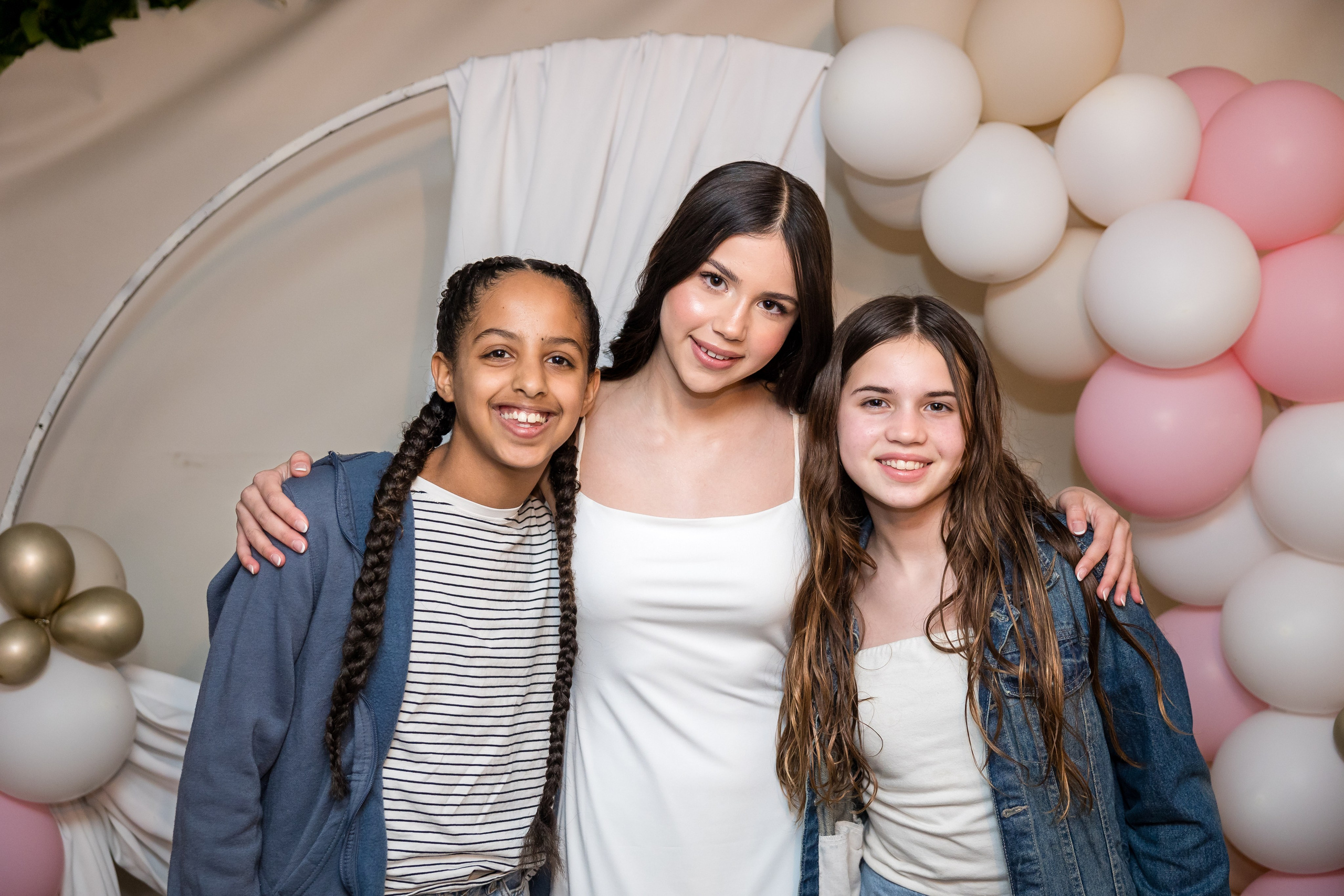 Noya. AMIR BUCHNIK PHOTOGRAPHER