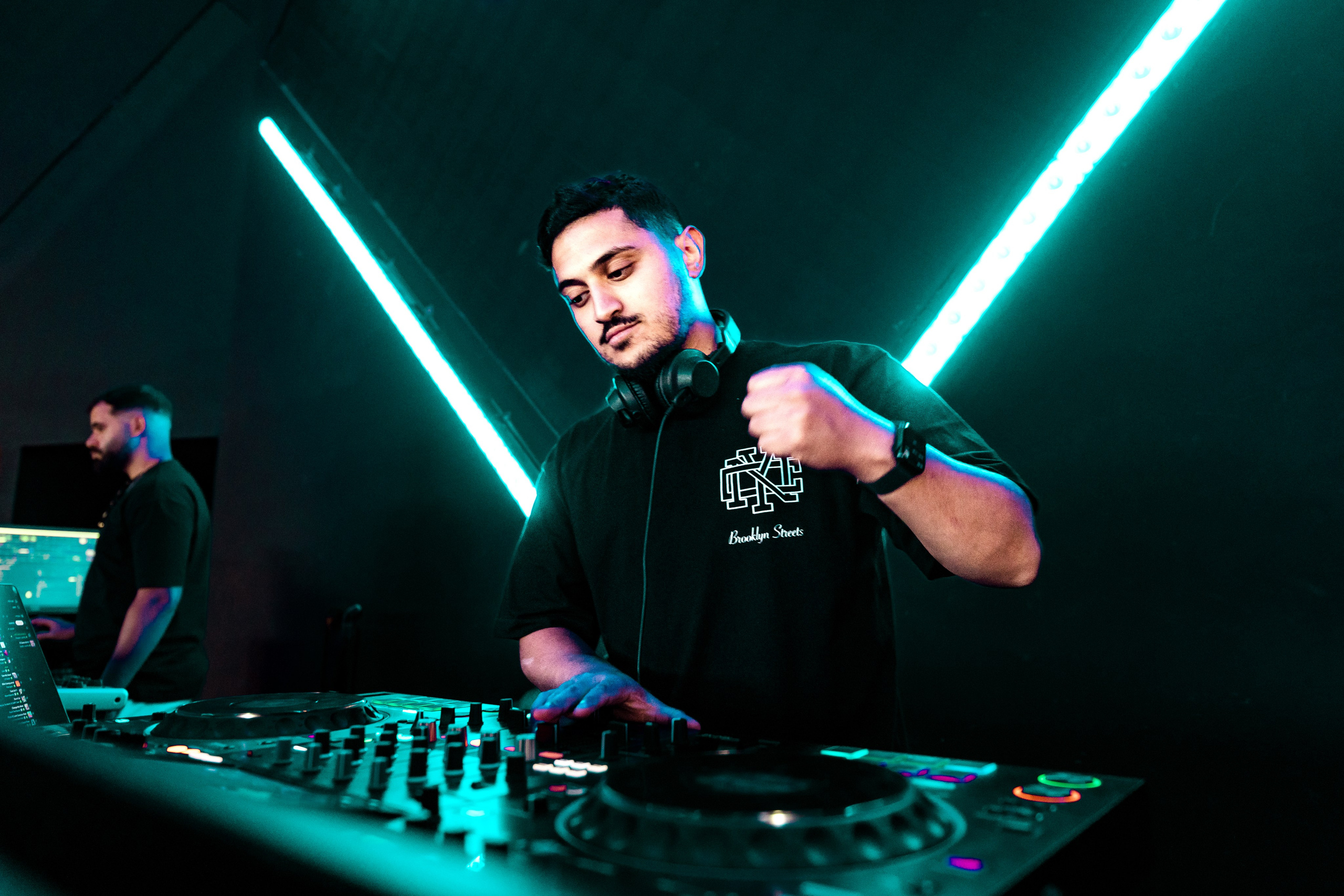 HSL- summer vibes. AMIR BUCHNIK PHOTOGRAPHER