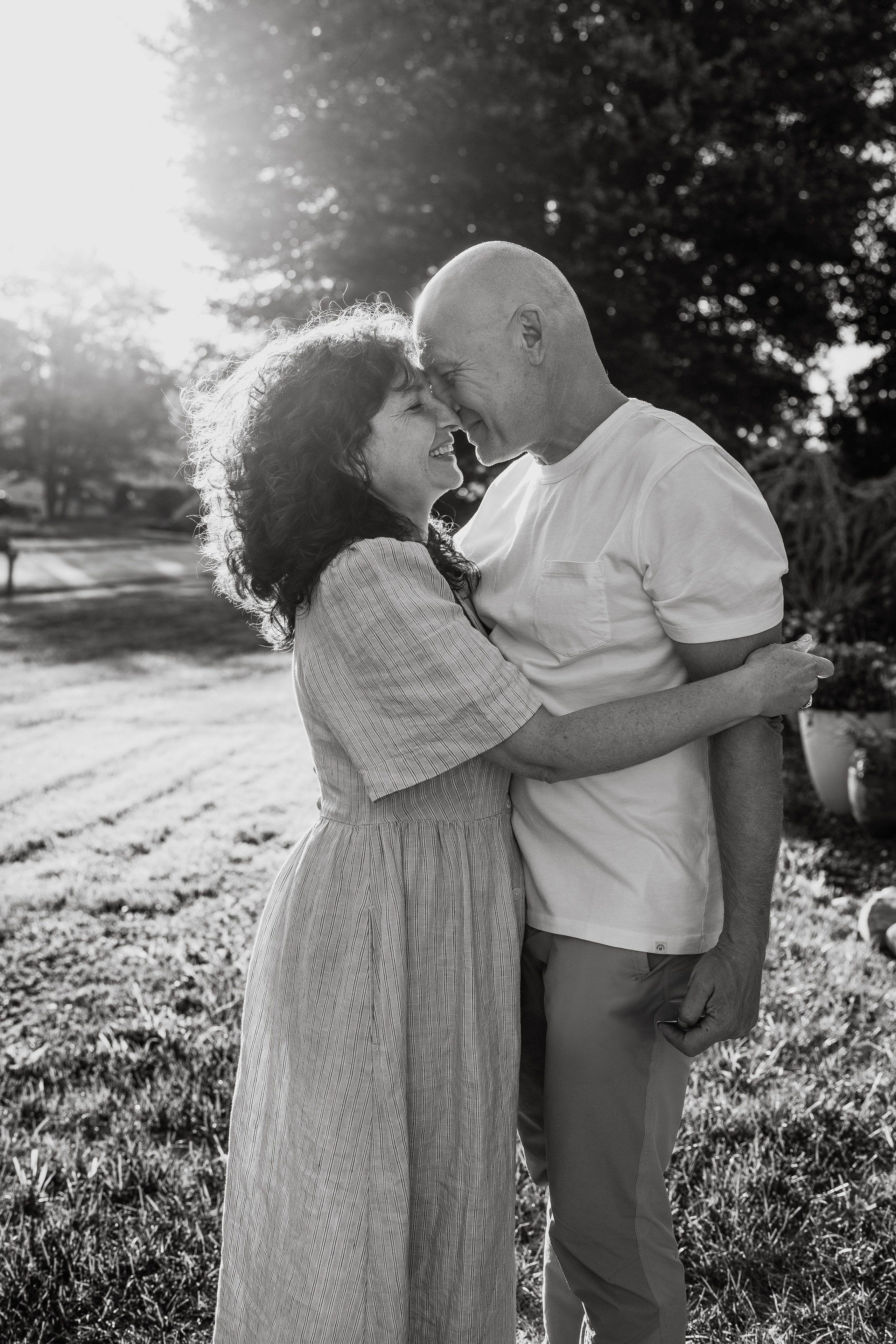 Big happy family. At home. Wedding and family photographer and videographer PA, NJ, NY, DE, MD