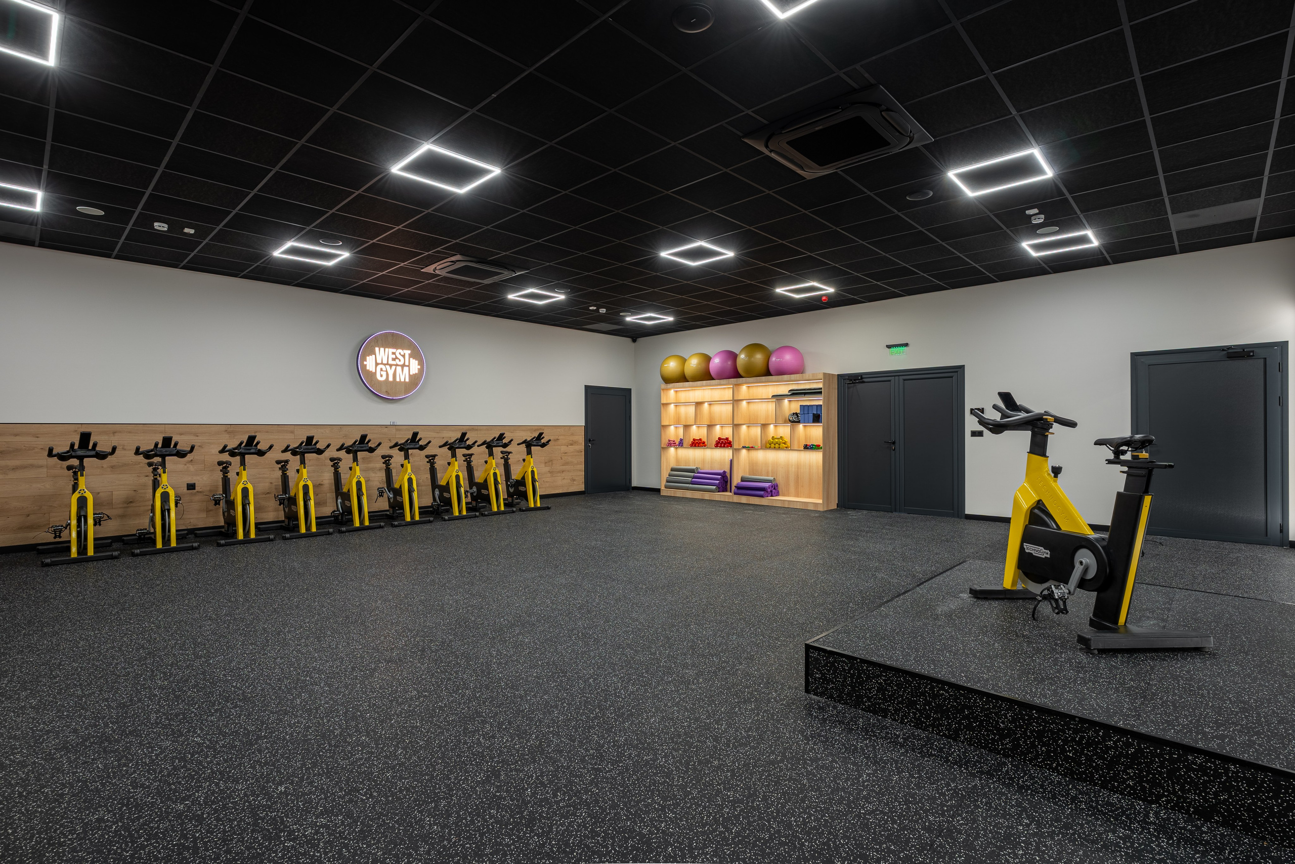 WEST GYM PARK MAXX. Професионален фотограф в Пловдив и областта