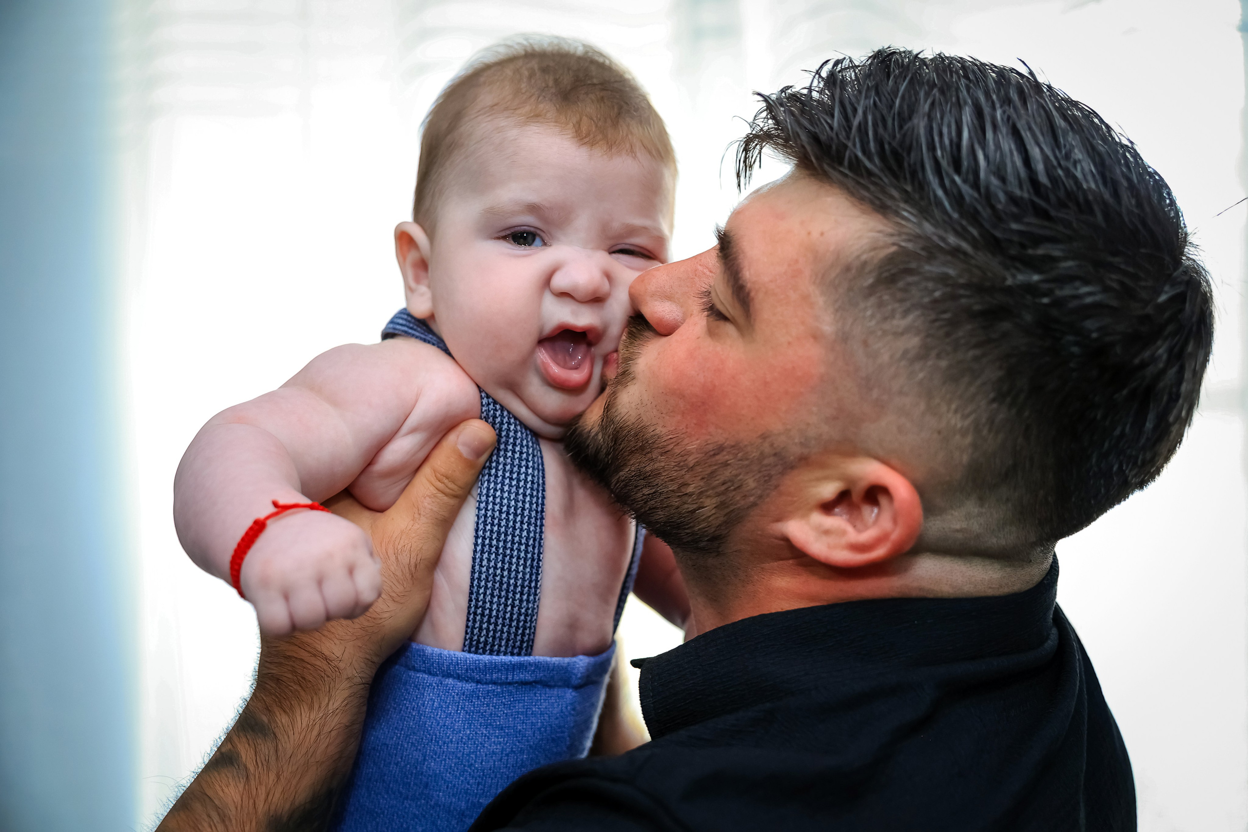 Andrei Damian. Moments By Gub