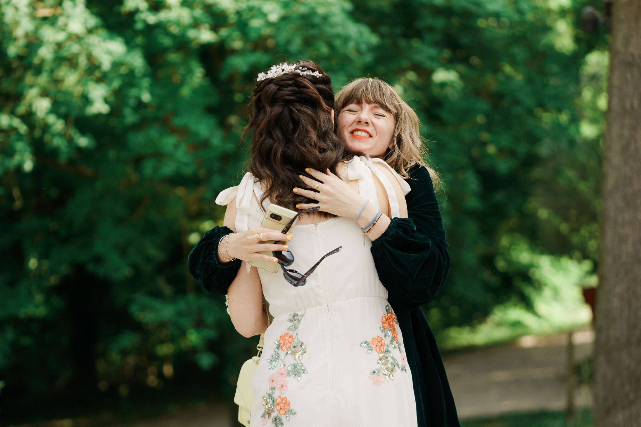 K& F, destination wedding photographer in L’Orangerie de l’Orée du Bois, France