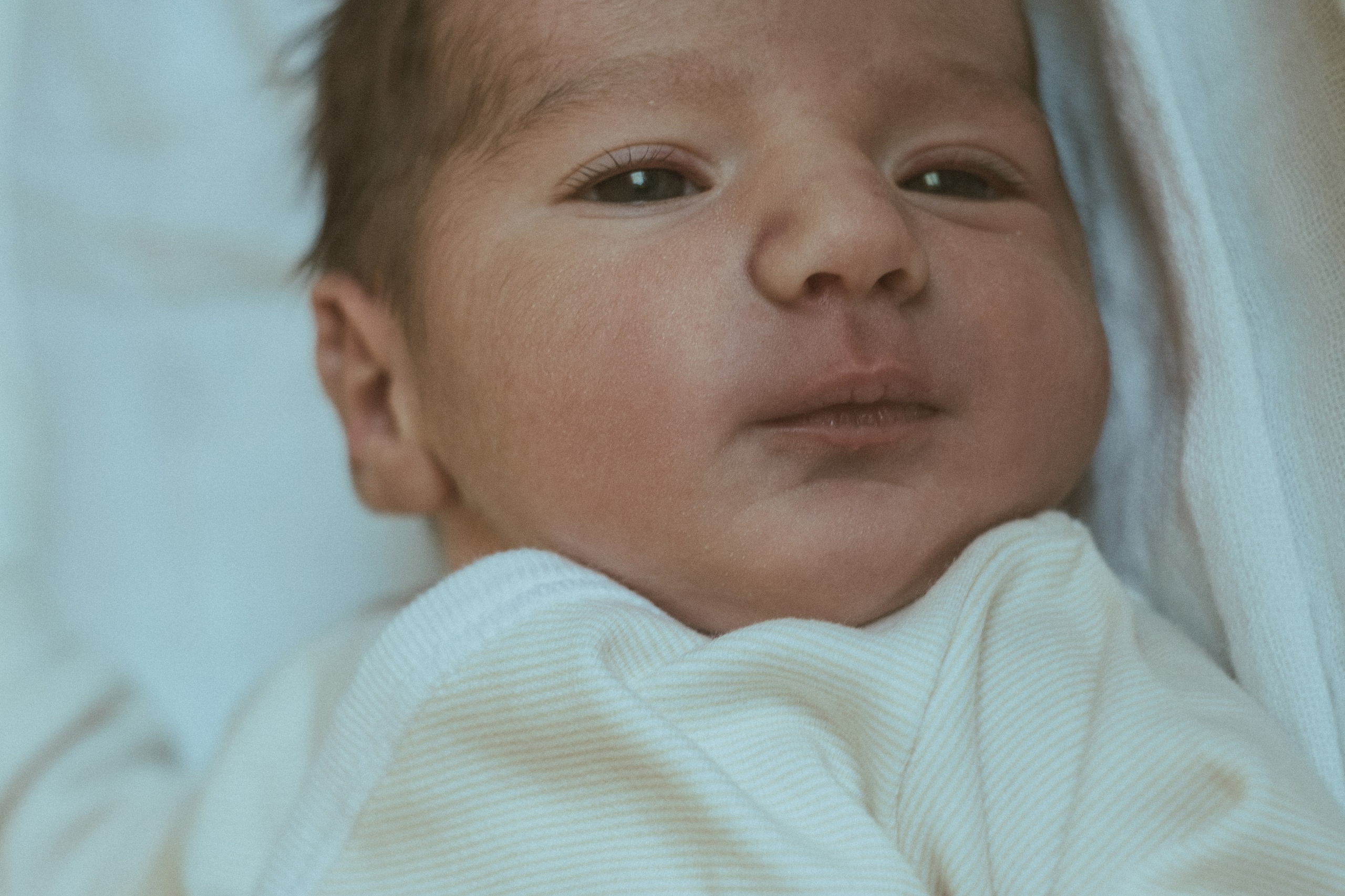 María. Fotógrafa infantil y de lactancia materna y maternidad en Barcelona