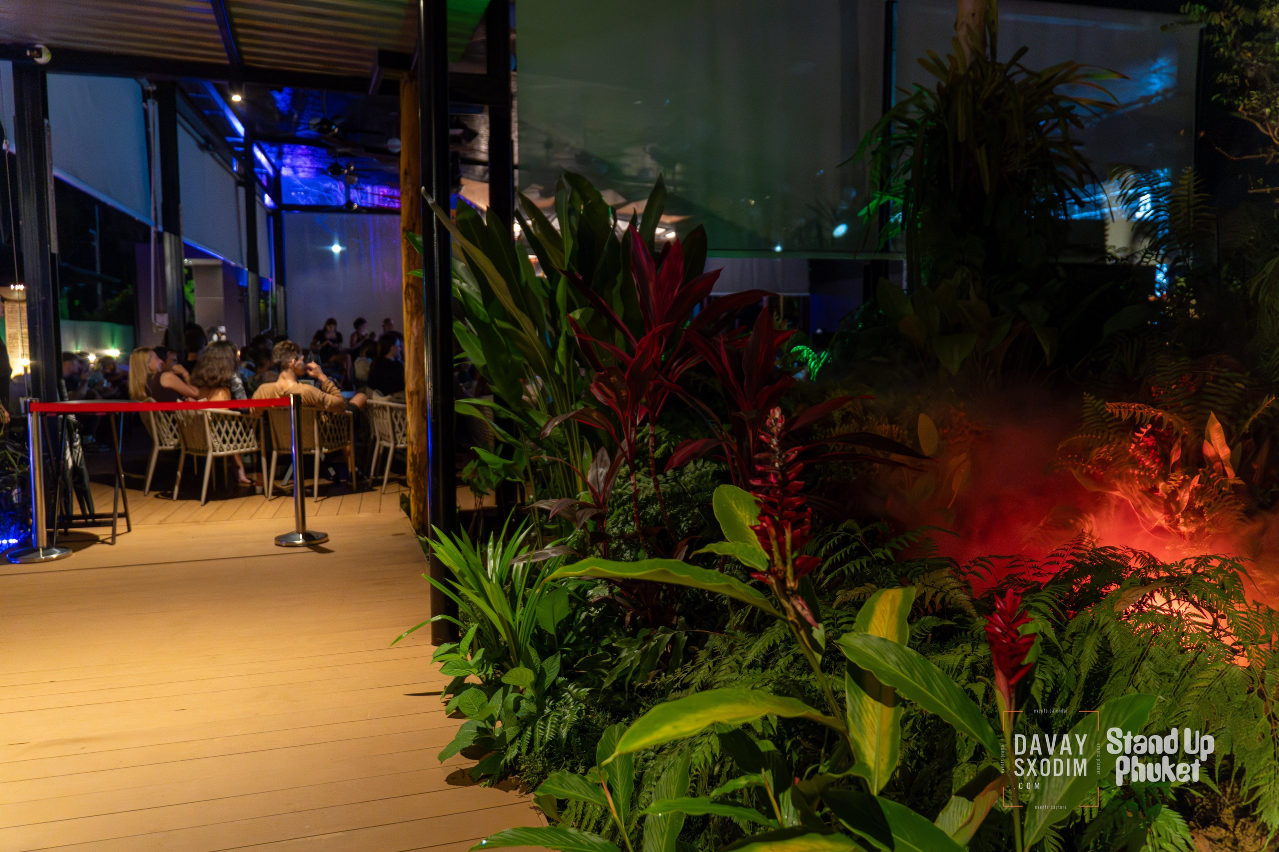 Standup Влада Лапина | Фоторепортаж | Афиша | DAVAYSXODIM.com PHUKET. АФИША|ФОТОРЕПОРТАЖИ|ИВЕНТЫ|ПХУКЕТ