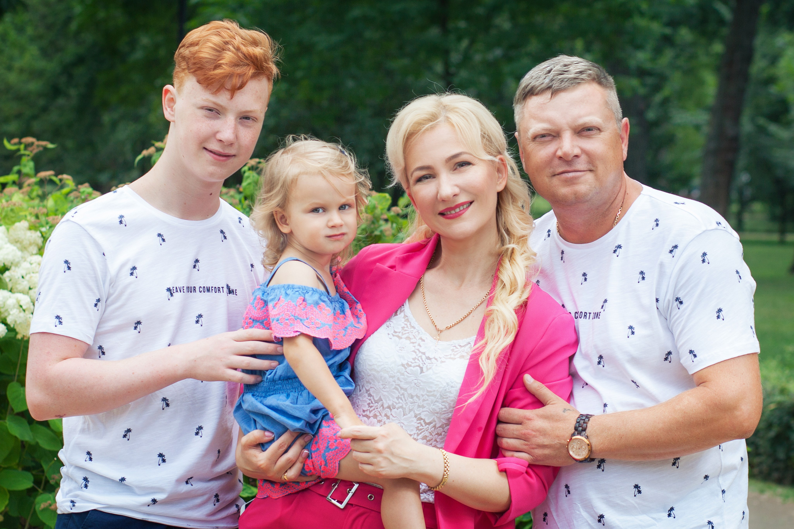 Family and Wedding. Photographer Anya Goldenberg. Works in Reading and surrounding areas