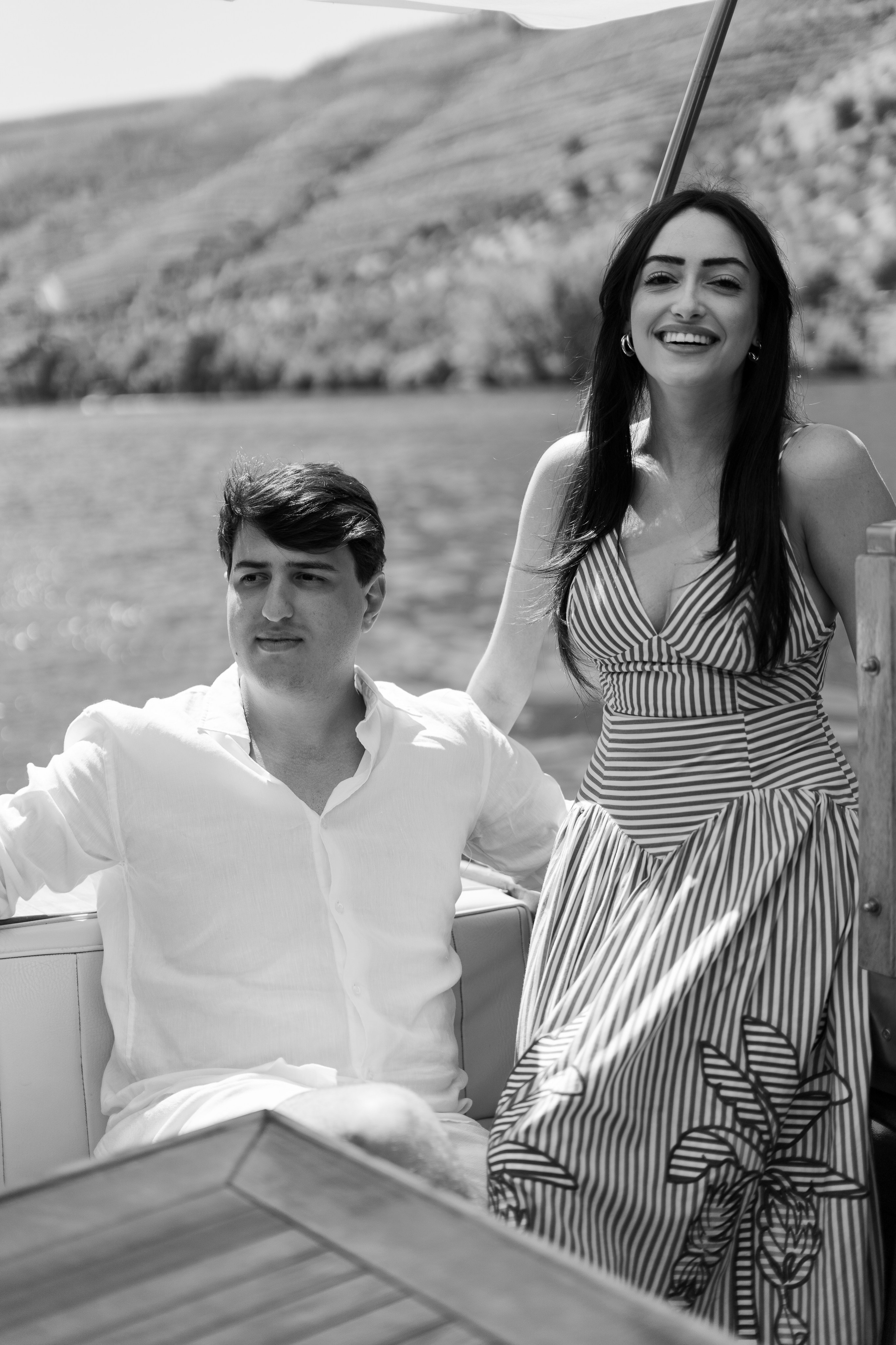 Wedding Proposal at Douro Valley — Arthur & Ana. Wedding & destination wedding photographer in Porto, Portugal — Davi Valente | Lisbon, Douro Valley, Rome, Tuscany & Lake Como