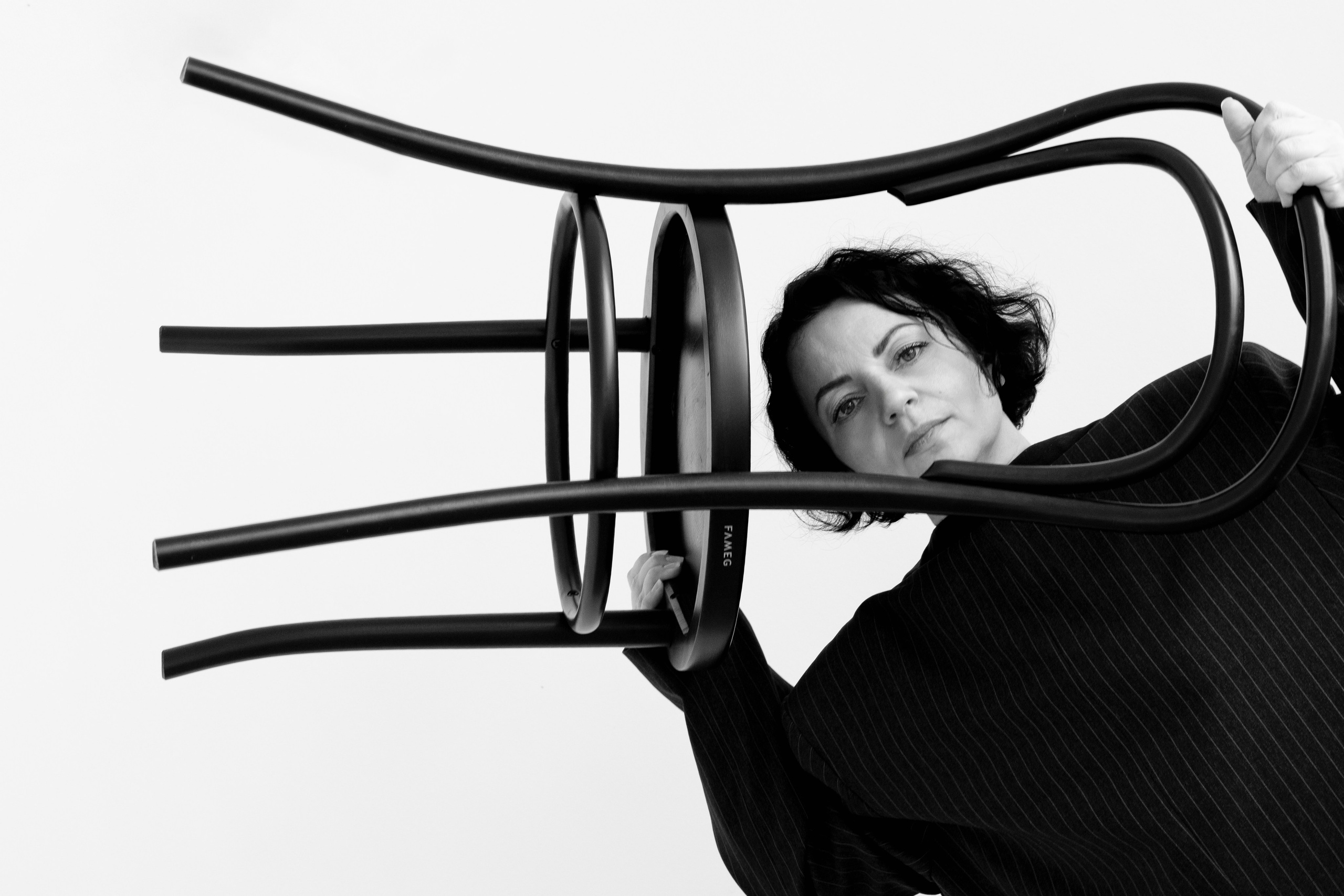 Starke Emotionen als wichtiger Aspekt der Frau. Schwarz-weiß Fotografie in Münster. Fotografin Viktoria Roschen