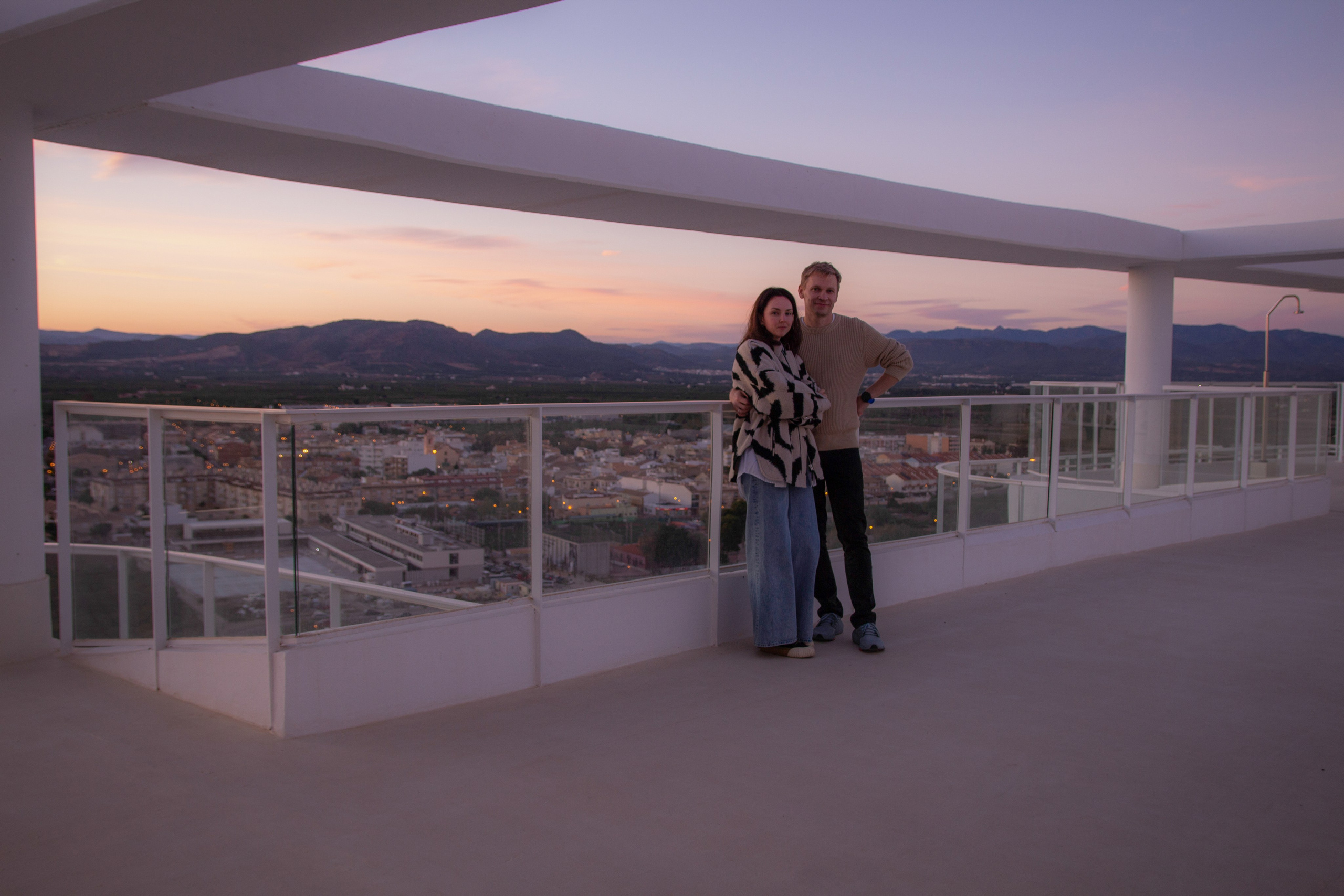 FAMILIA CANET. Fotógrafa Olena Petryk. Realizo sesiones de fotos en Puerto de Sagunto