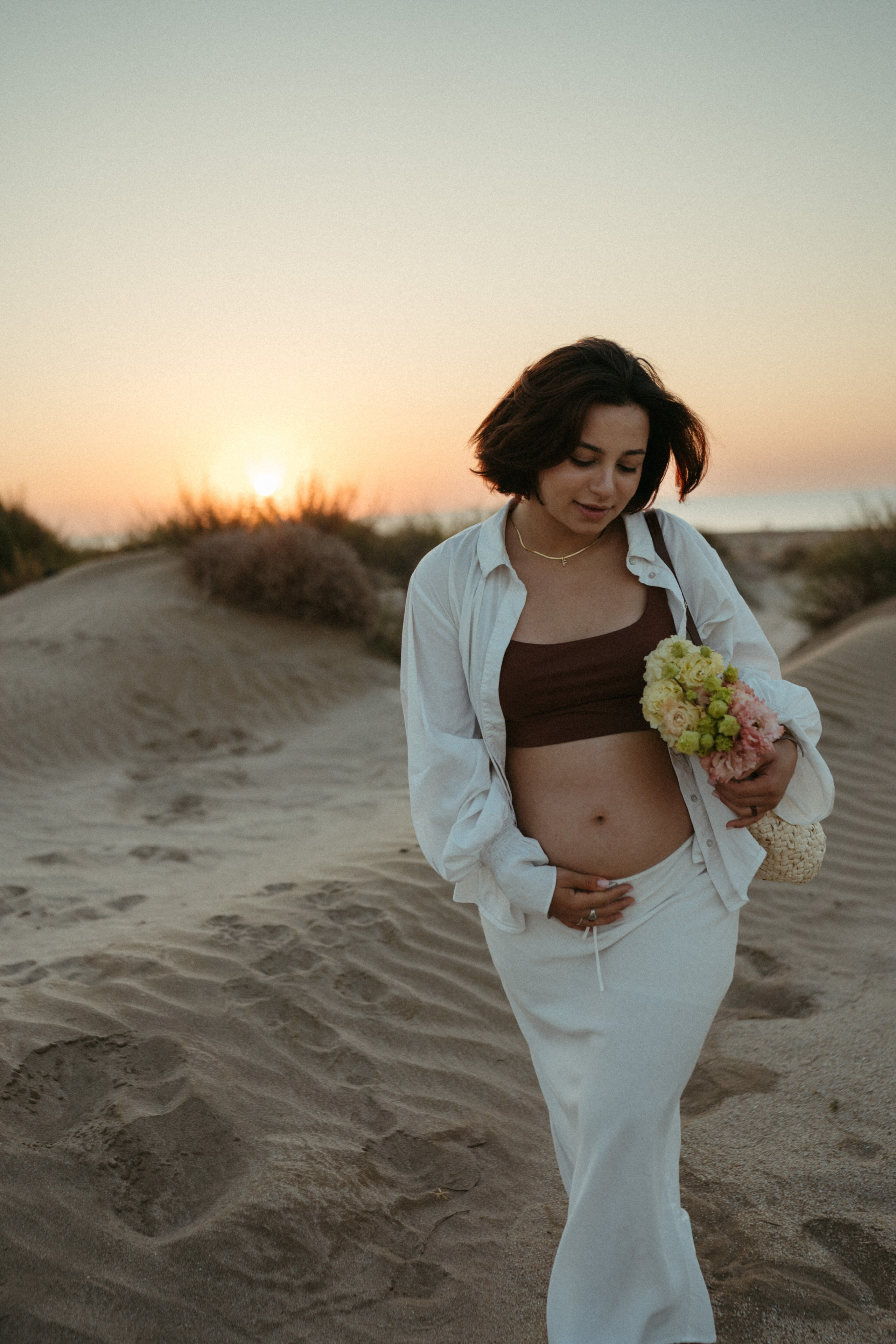 Expecting Javad. Family photographer in Saudi Arabia