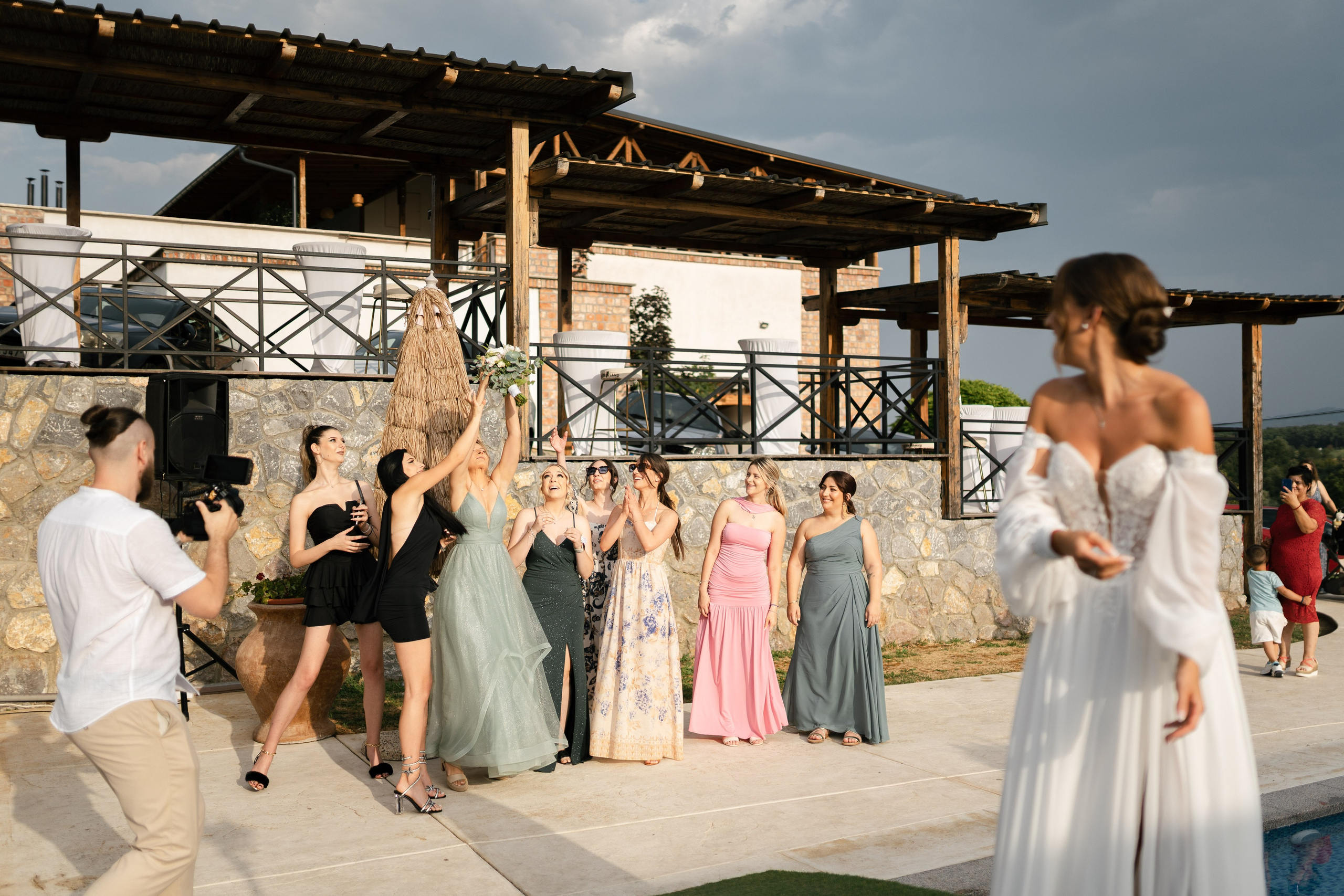 M&D|Between City Lights and Hidden Oasis. Black Sheep Produkcija| Wedding Photography and Wedding Films, based in Kragujevac, Europe / Fotograf i videograf, Kragujevac, Srbija