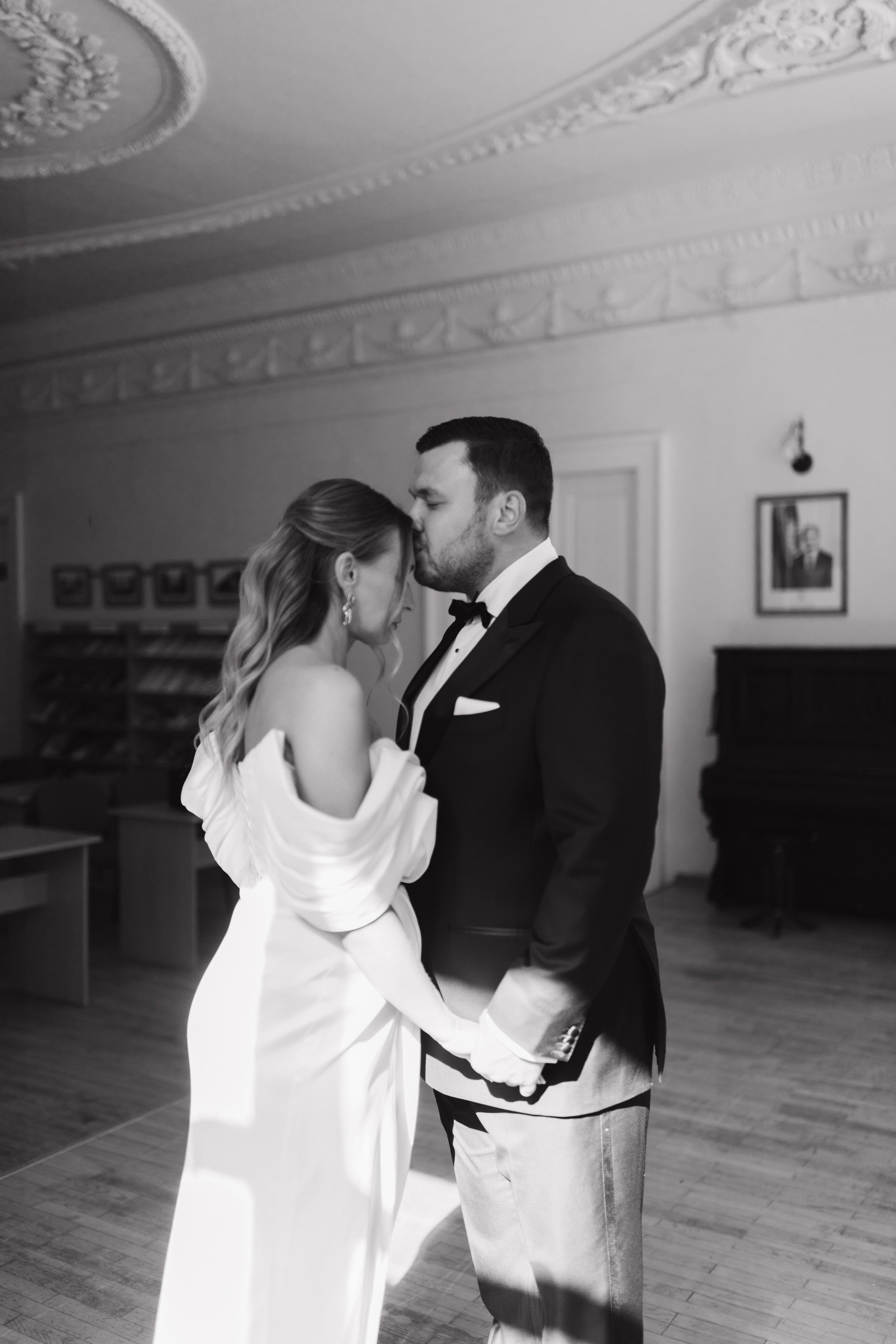 DIANA IR KAROLIS | ELEGANTIŠKOS VESTUVĖS. Vestuvių ir nėščiųjų fotografė Raminta Razmaitė