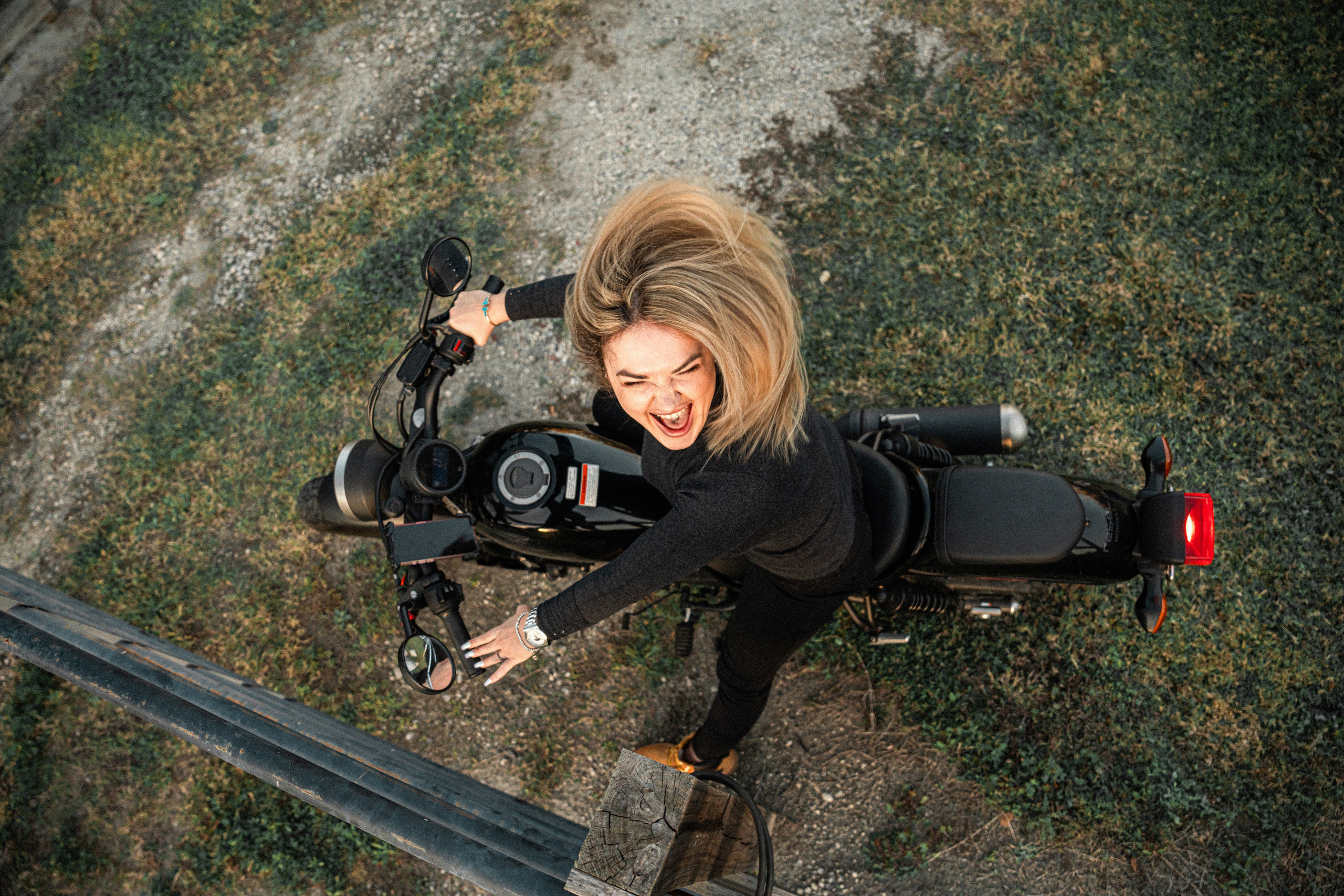 Anna on a Bike. Welcome to my video and photo world!