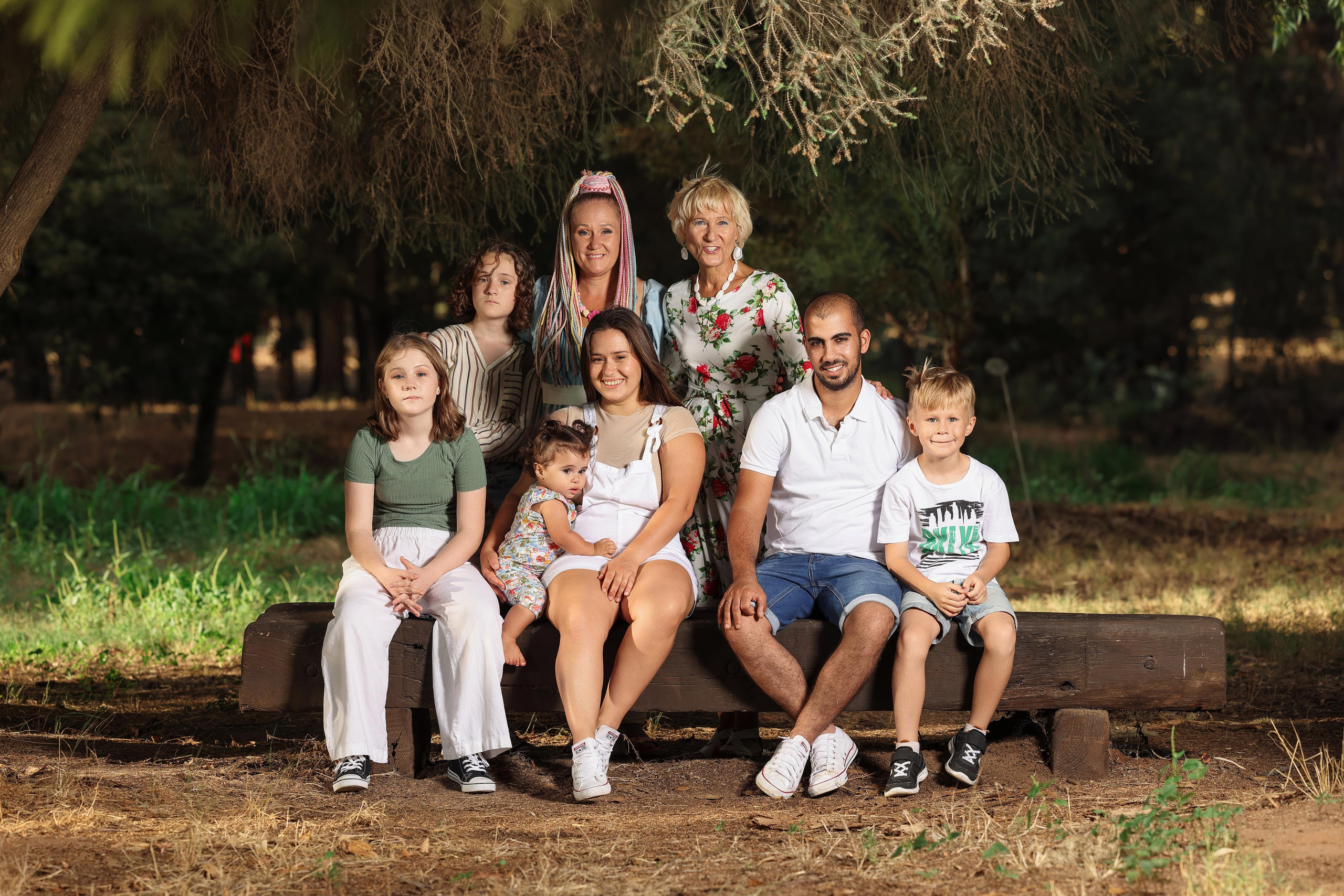 משפחה. Time machine Studio