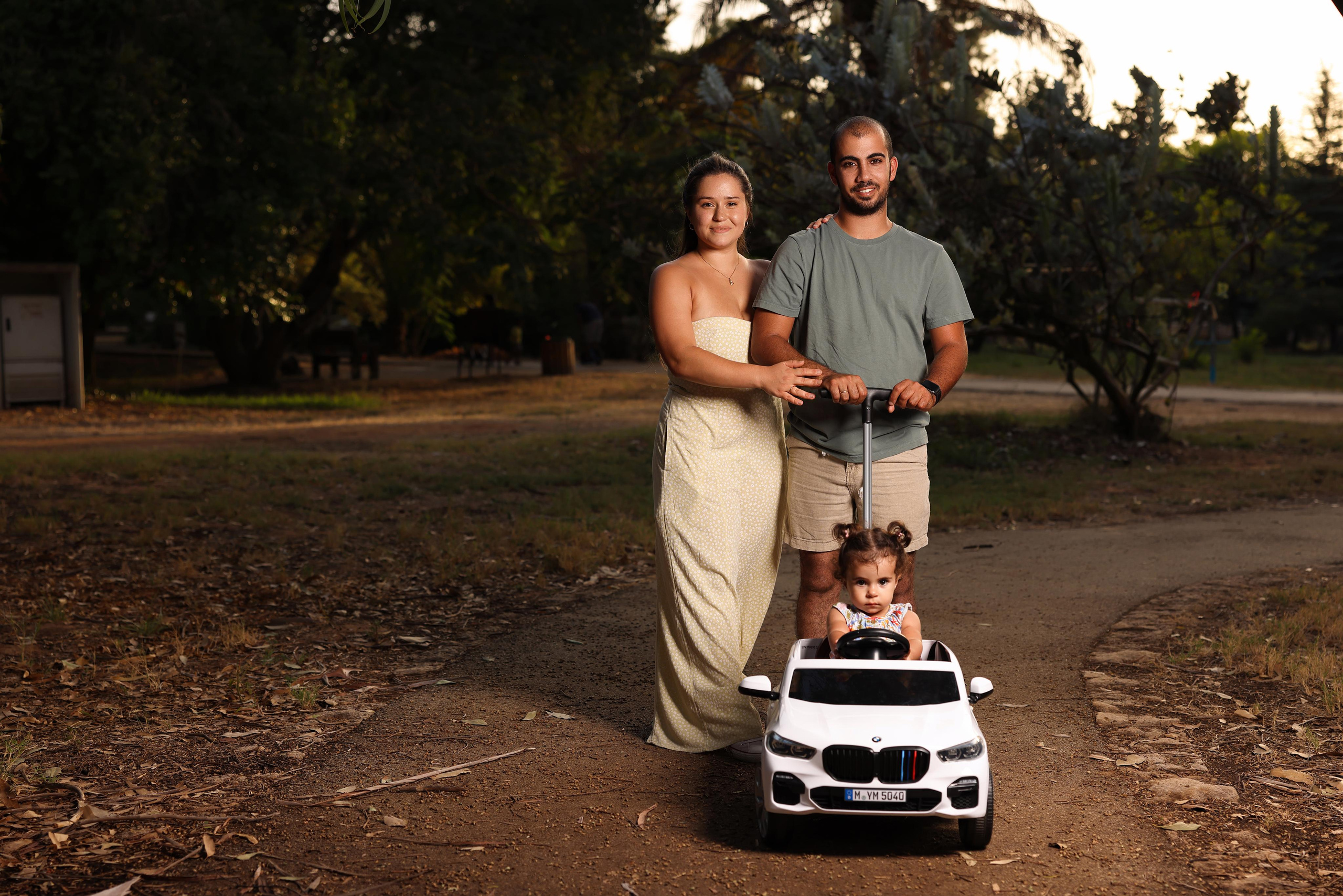 משפחה. Time machine Studio