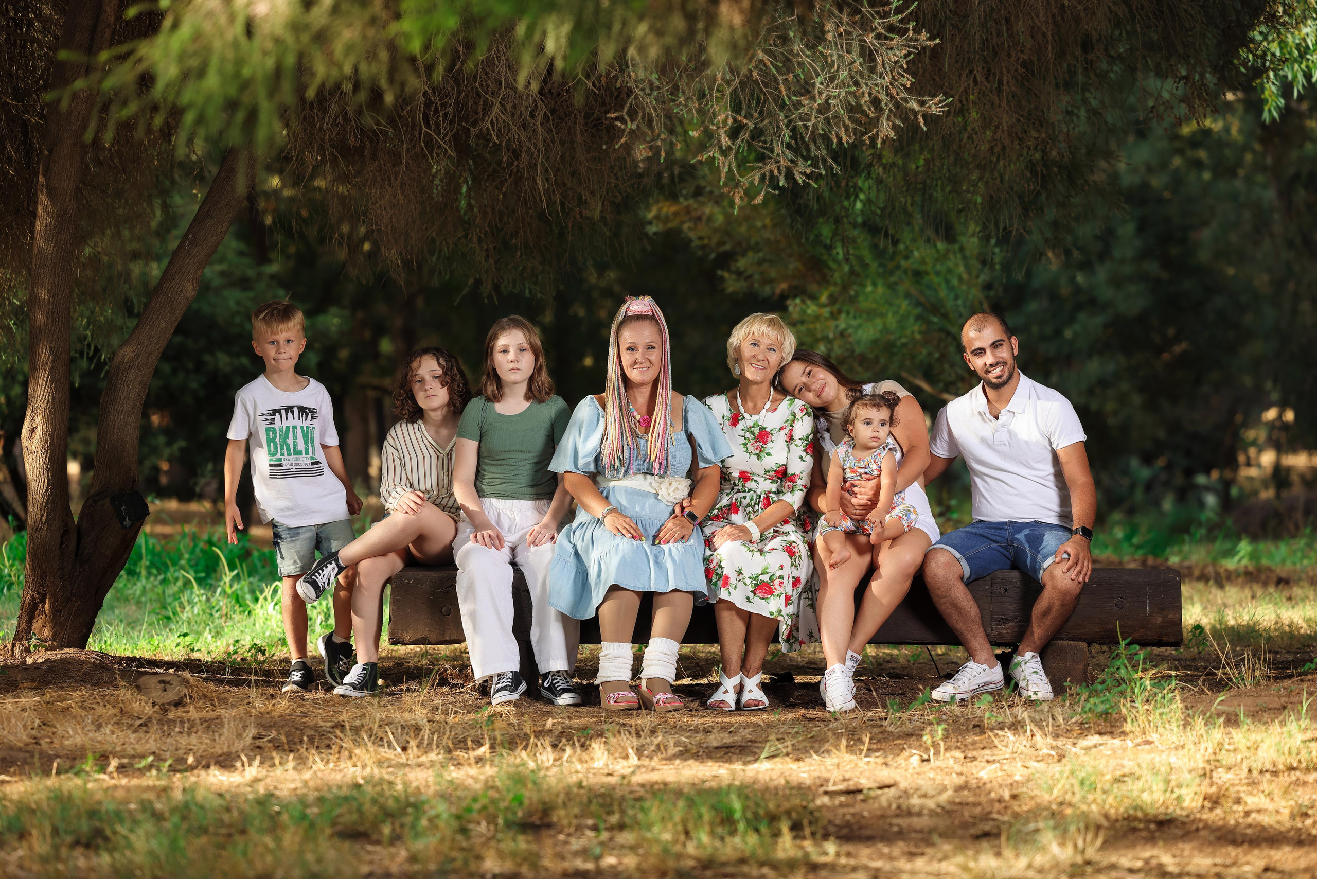 משפחה. Time machine Studio