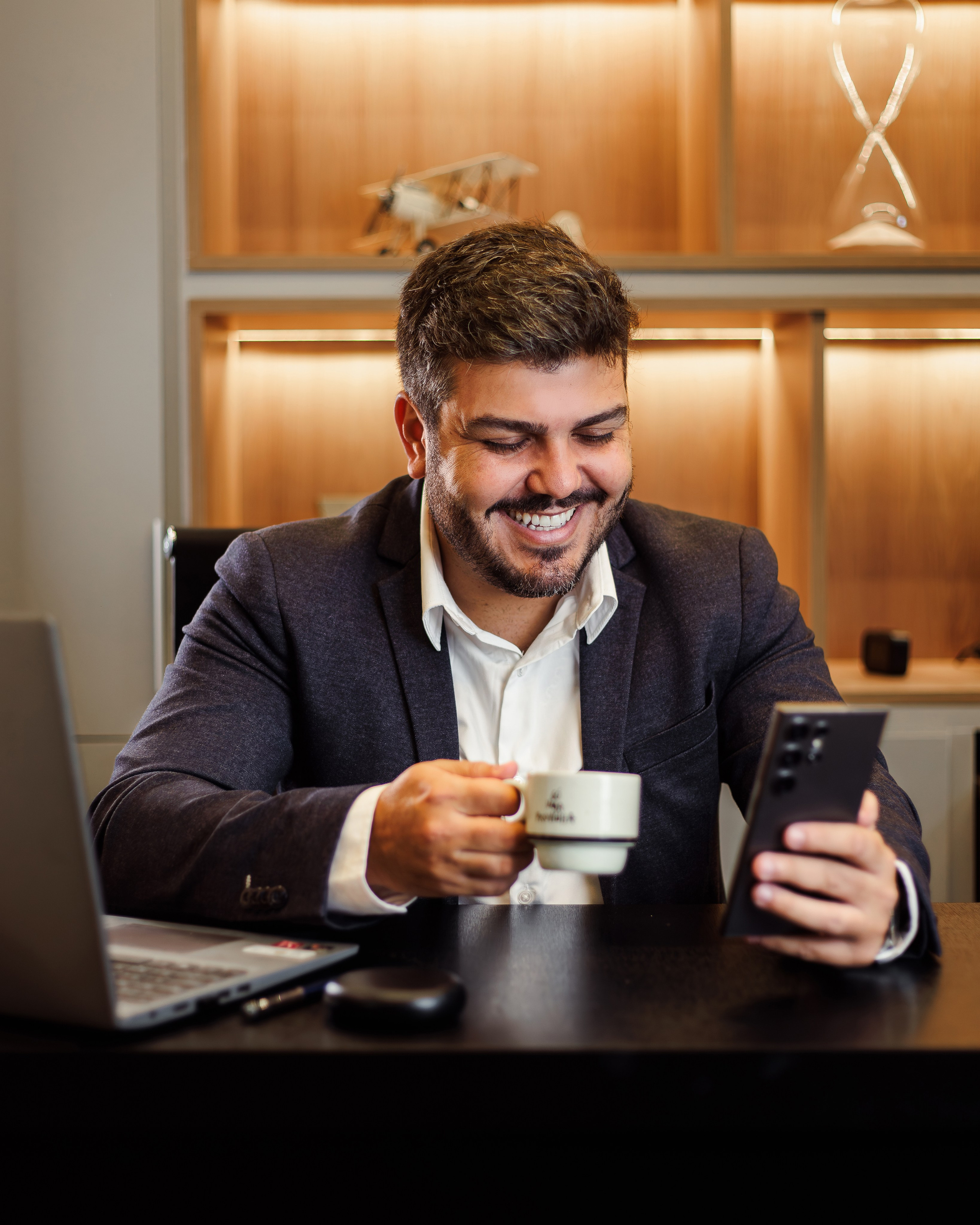 2025 | Dr. Rafael Carpinetti — Posicionamento. Denis Damasceno | Fotografia