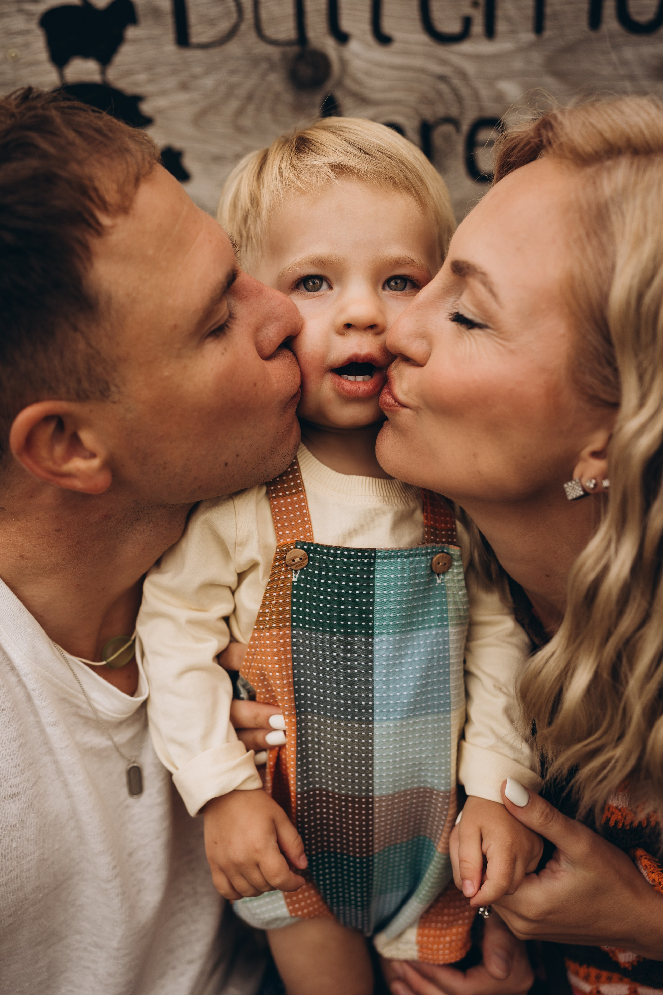 Roksolana & fam. Calgary Wedding & Lifestyle Photographer — Yevhen Polishchuk