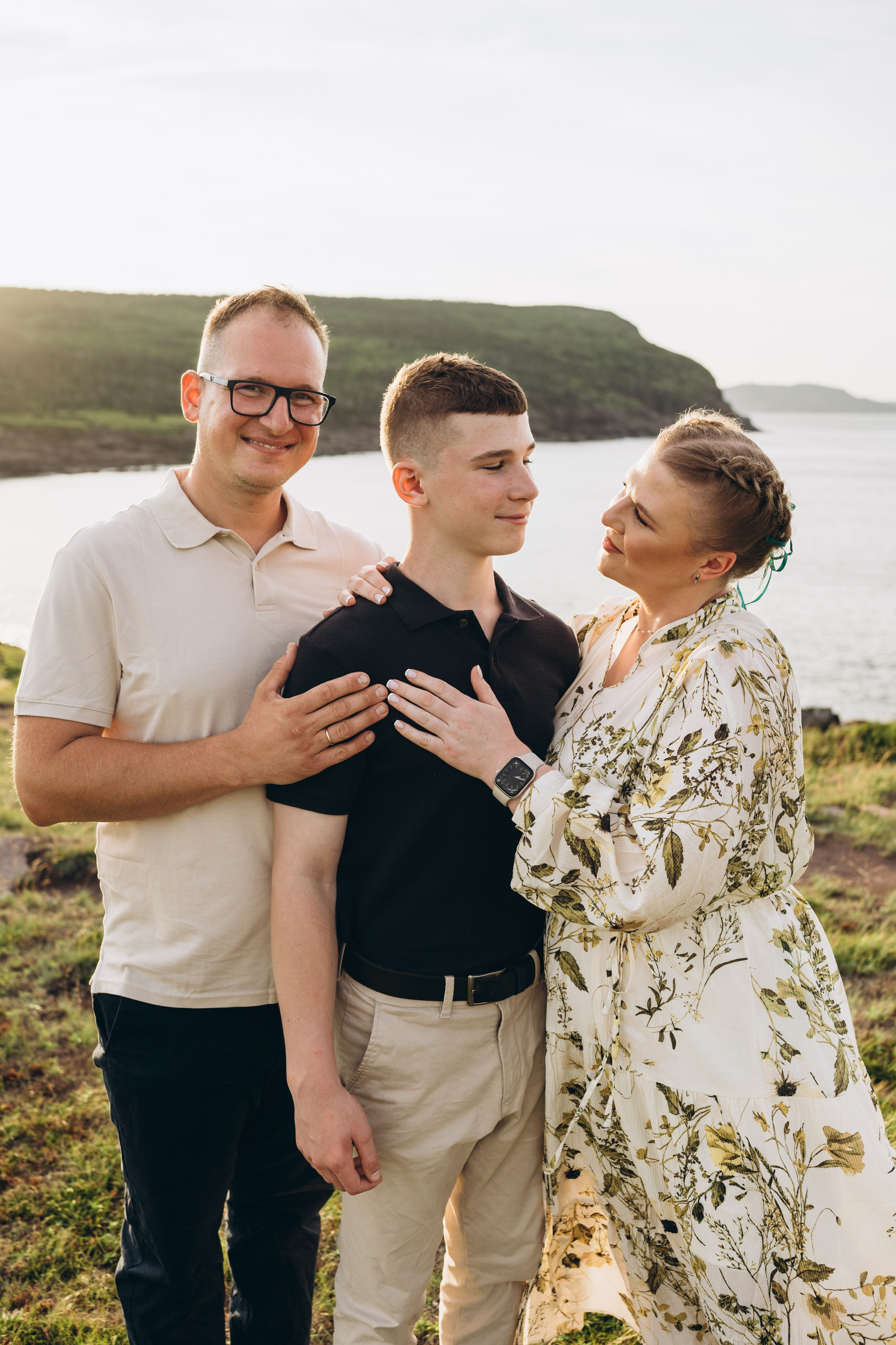 Anna & fam. Calgary Wedding & Lifestyle Photographer — Yevhen Polishchuk