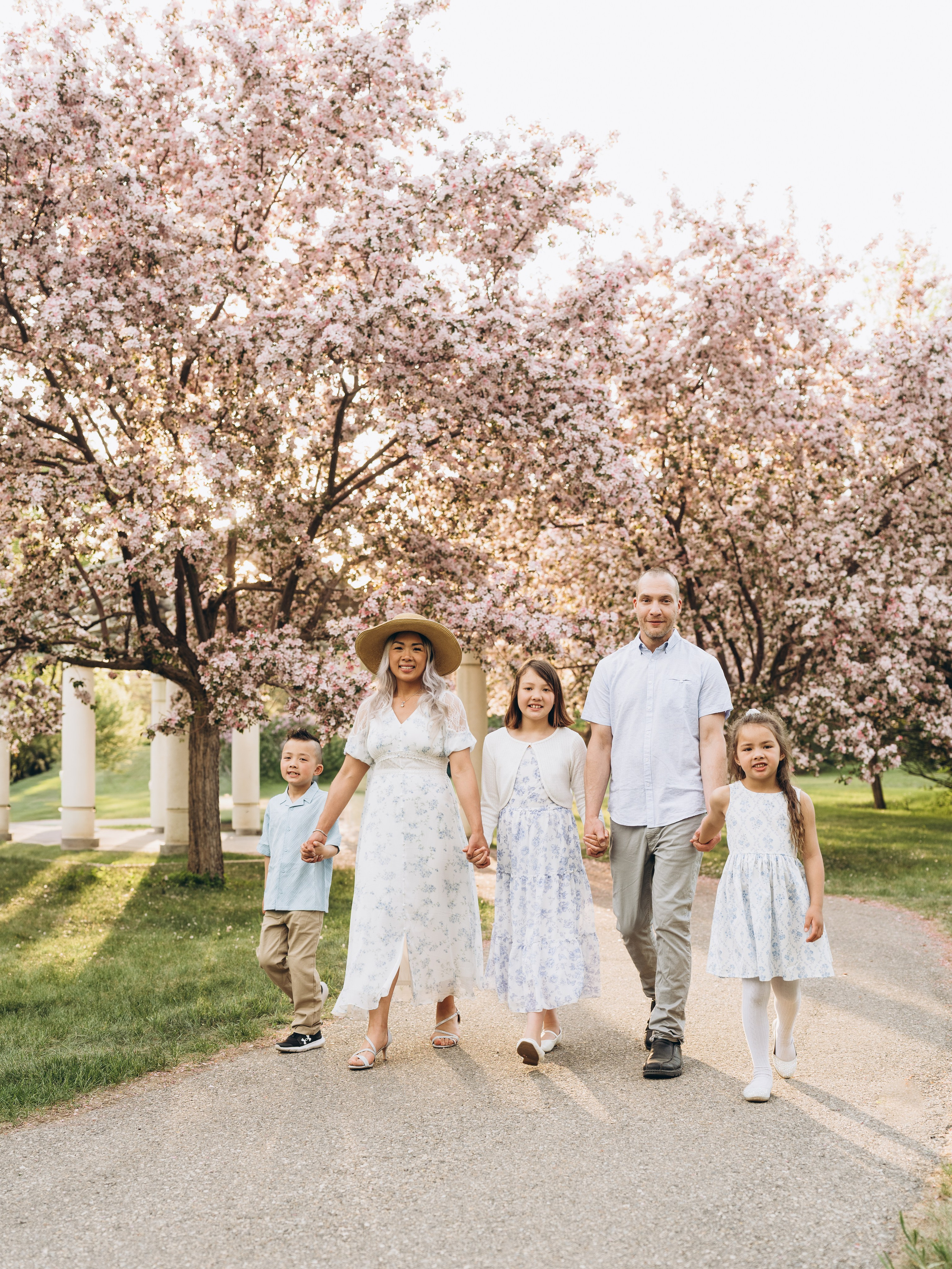 Steph & fam. Calgary Wedding & Lifestyle Photographer — Yevhen Polishchuk