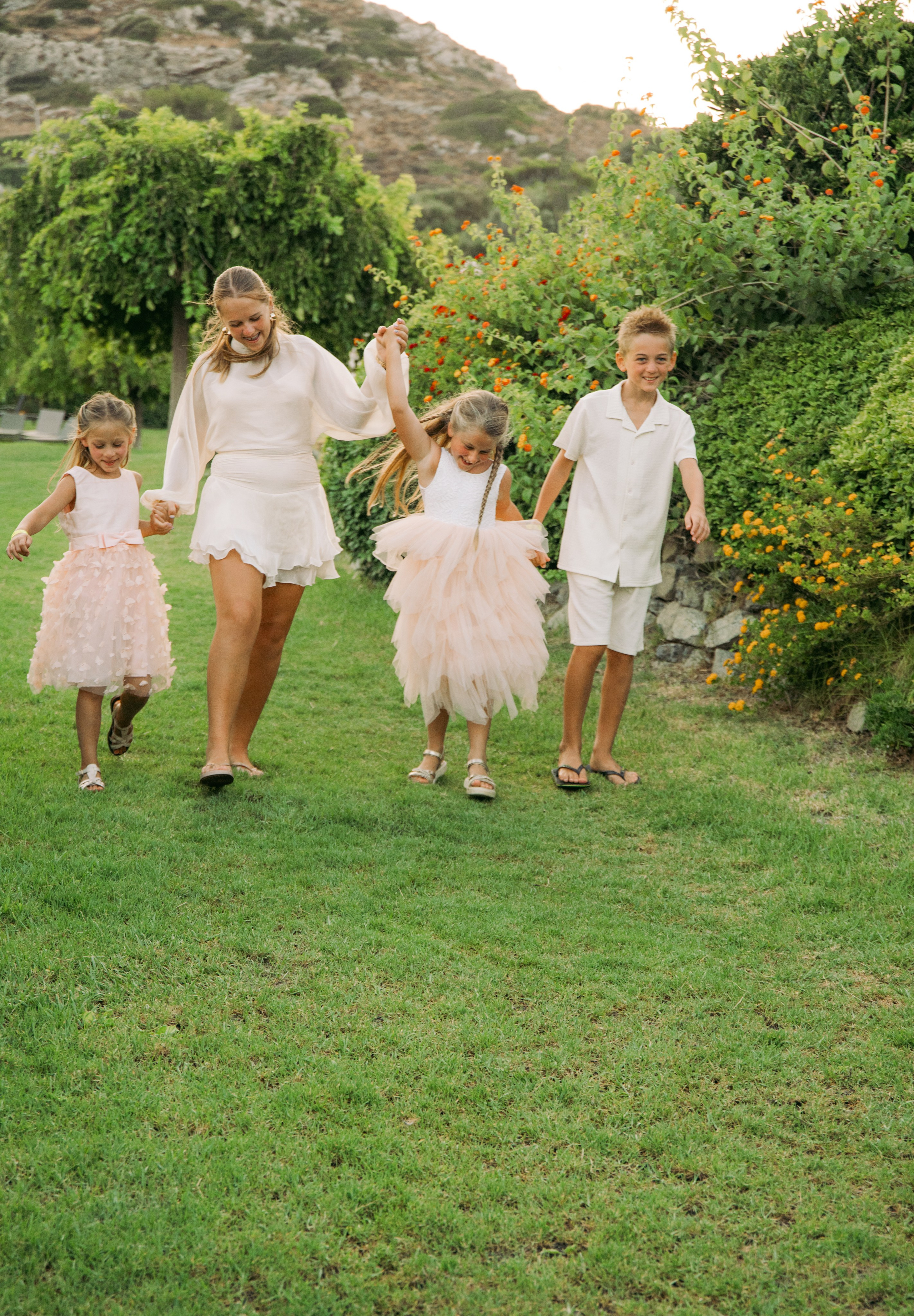 Inez family. Portrait- und Hochzeitsfotografin Irene Art Photo mit Sitz auf der griechischen Insel Rhodos