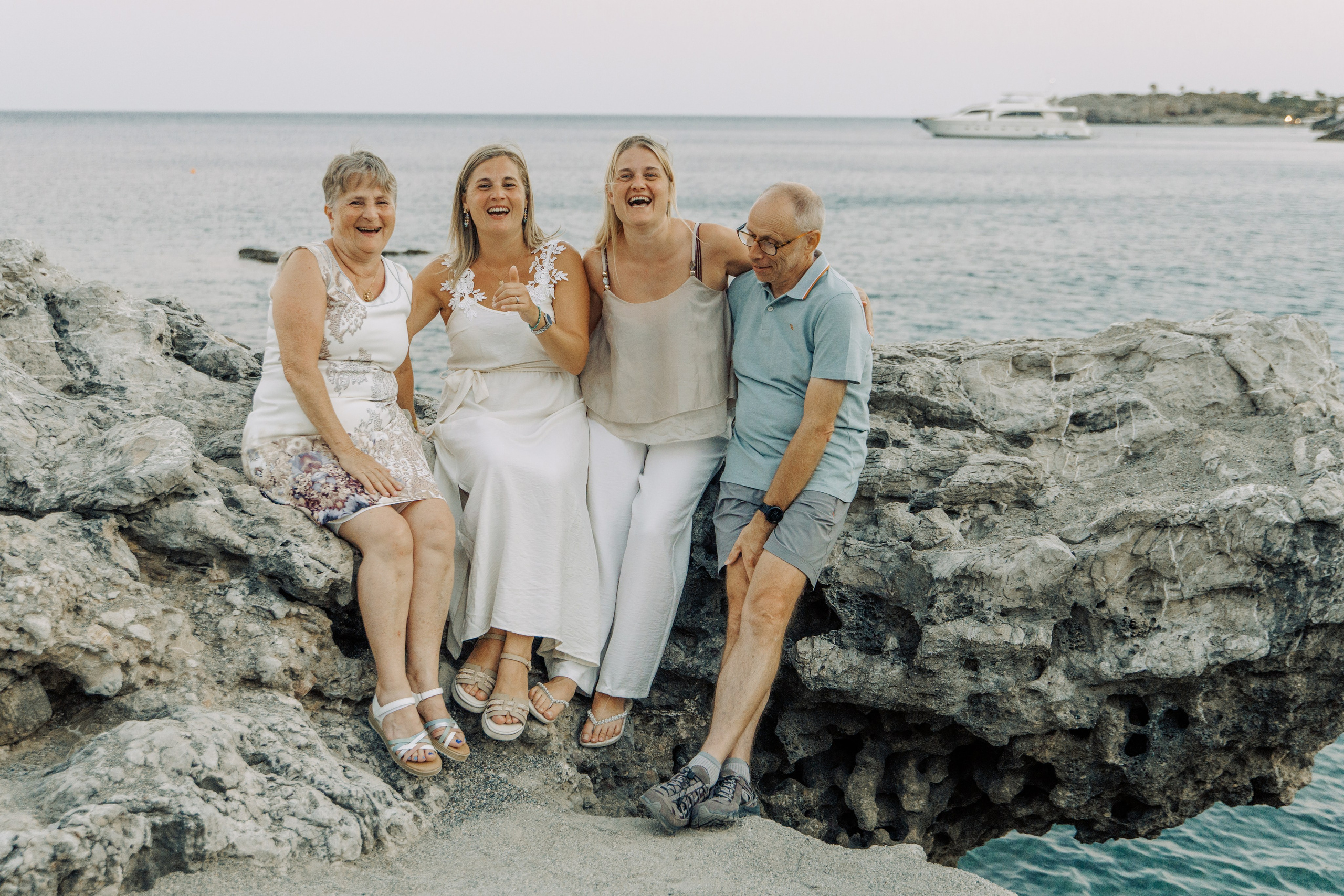 Inez family. Portrait- und Hochzeitsfotografin Irene Art Photo mit Sitz auf der griechischen Insel Rhodos