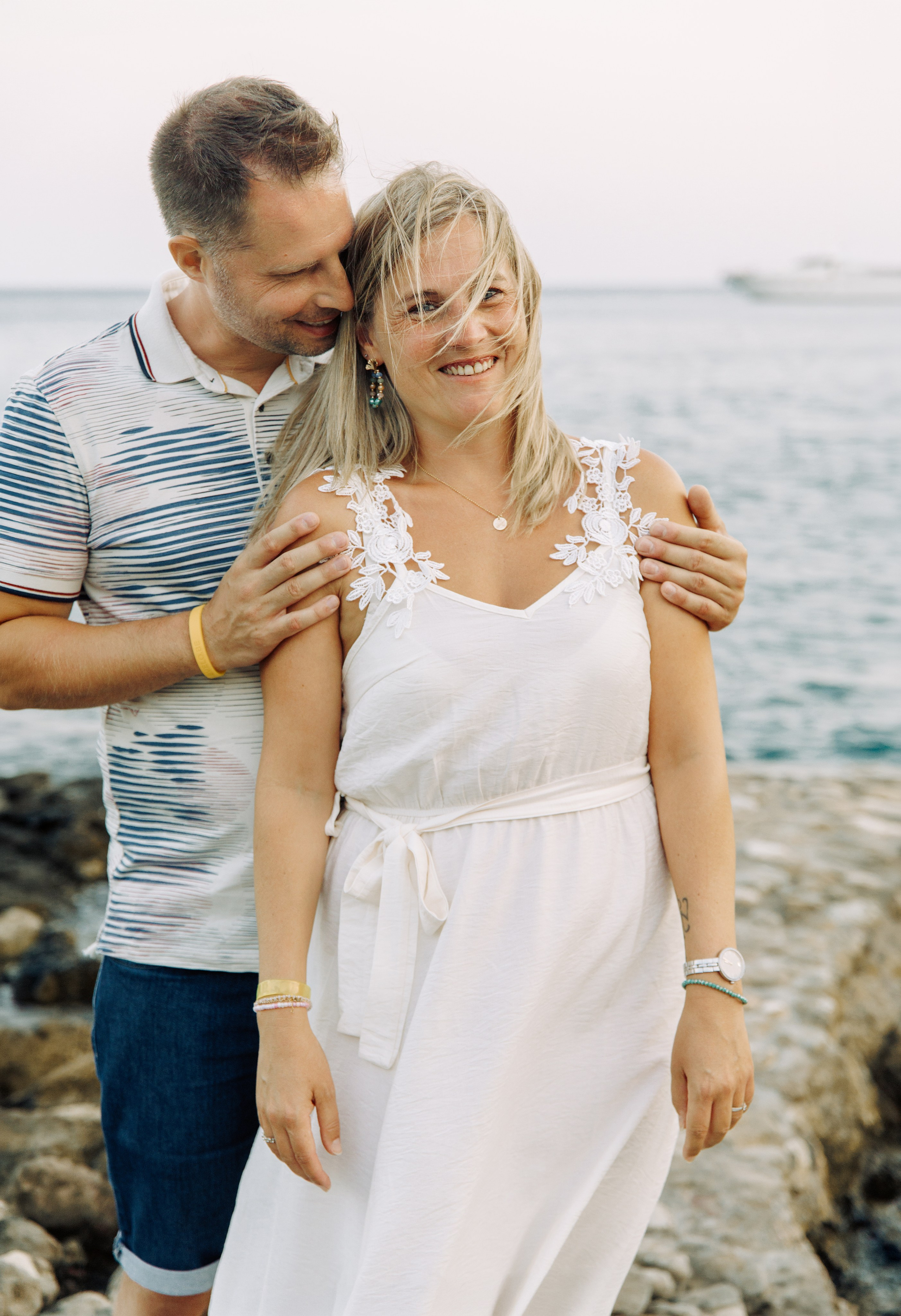 Inez family. Portrait- und Hochzeitsfotografin Irene Art Photo mit Sitz auf der griechischen Insel Rhodos