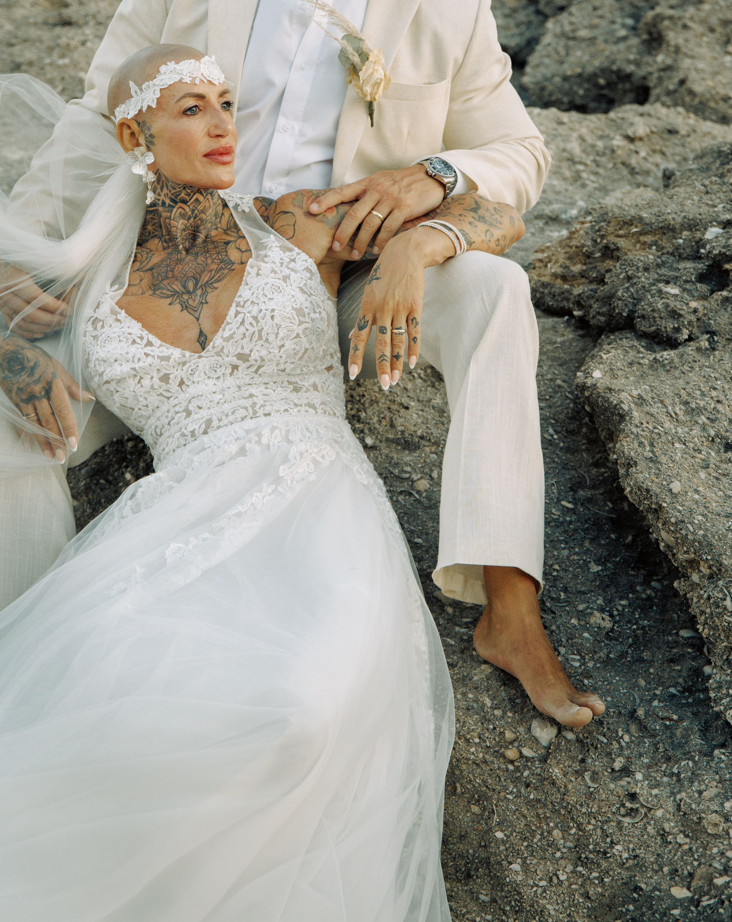 Unconventional Love Story. Portrait- und Hochzeitsfotografin Irene Art Photo mit Sitz auf der griechischen Insel Rhodos