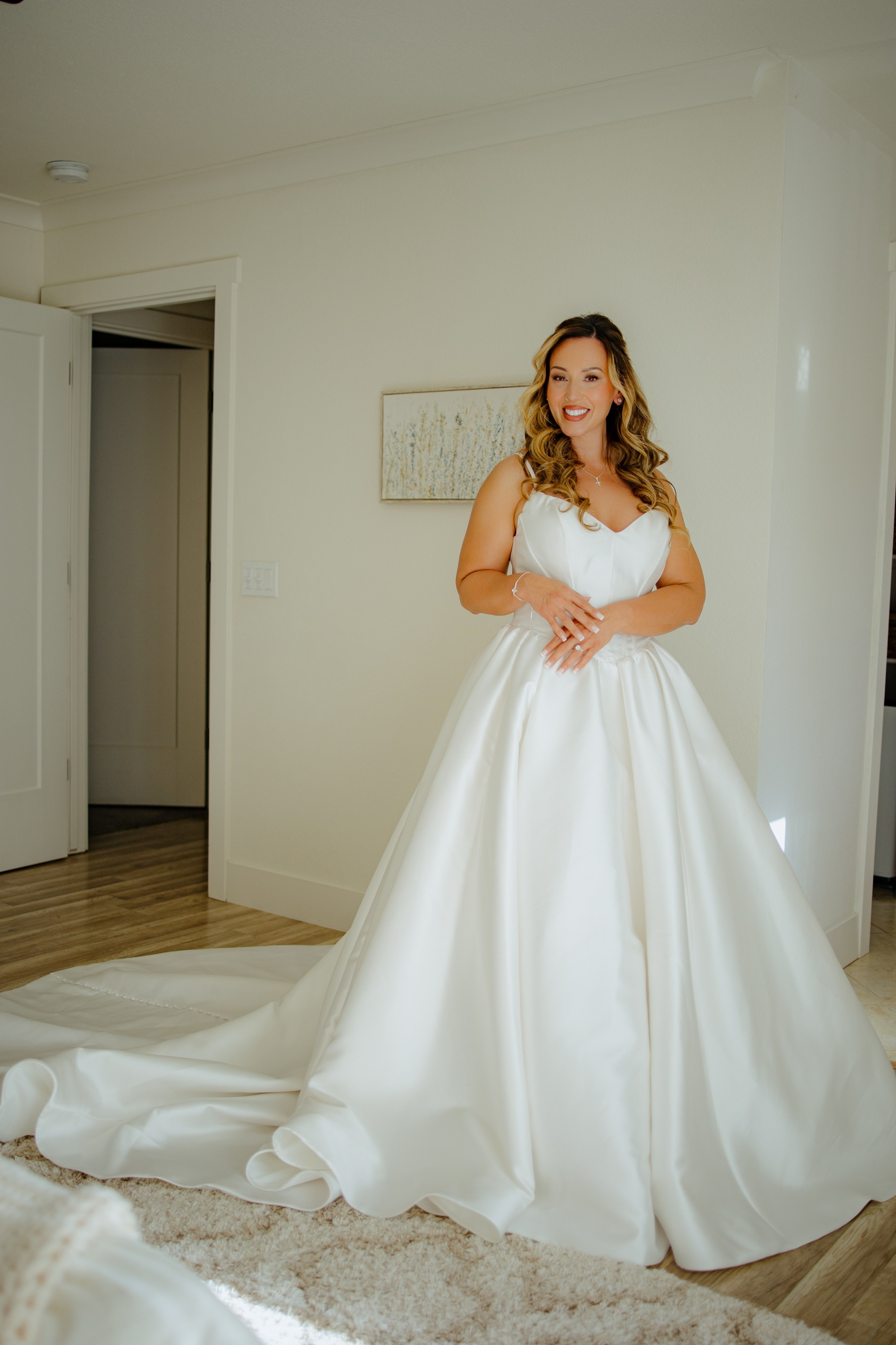 Vanessa Bridal Prep| Sacramento Wedding Photographer. Wedding Photography & Videography San Francisco, Sacramento