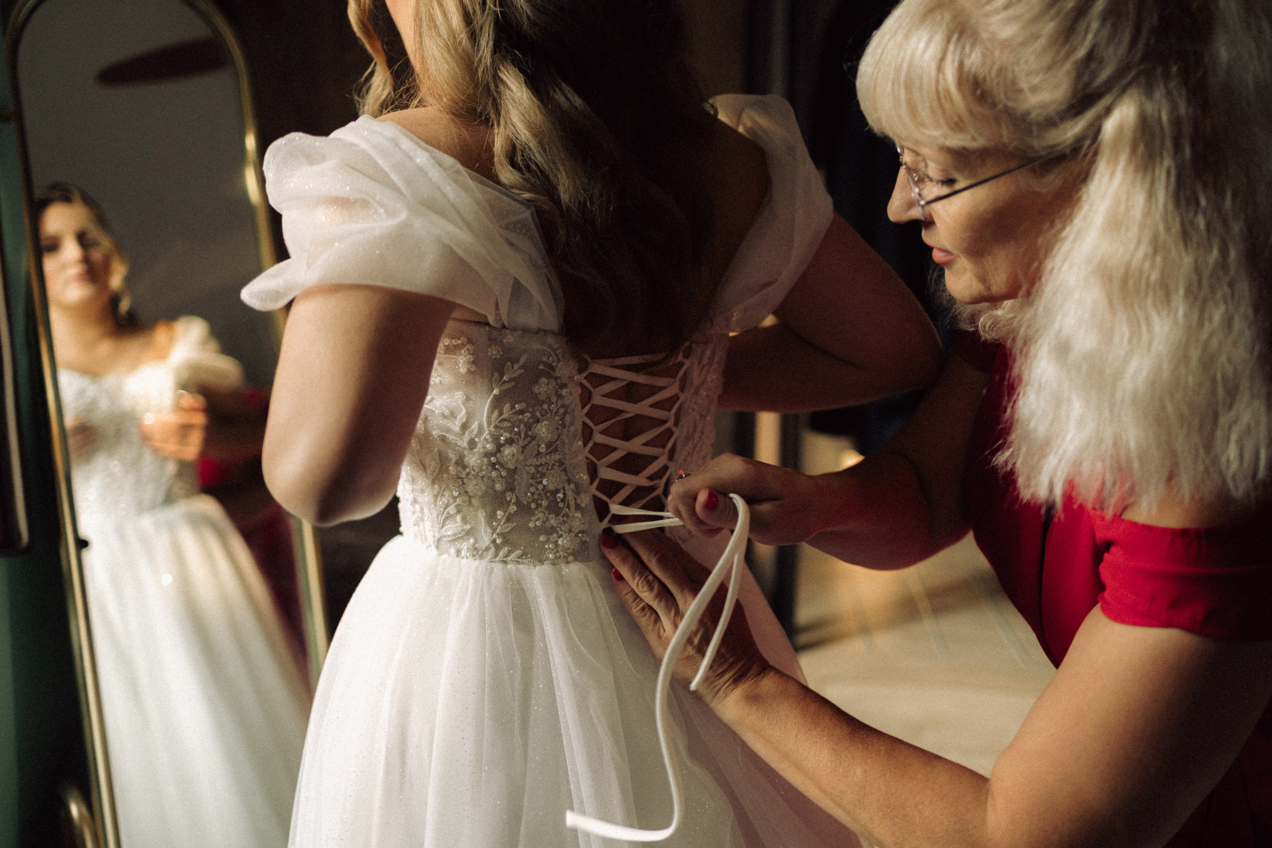Autumn Wedding in the Vineyards of Piedmont, Italy — Kristina and Daniele. Liza Bizzaro — Italy Wedding, Love Story & Portrait Photographer in Milan, Turin, Piedmont and Across Italy